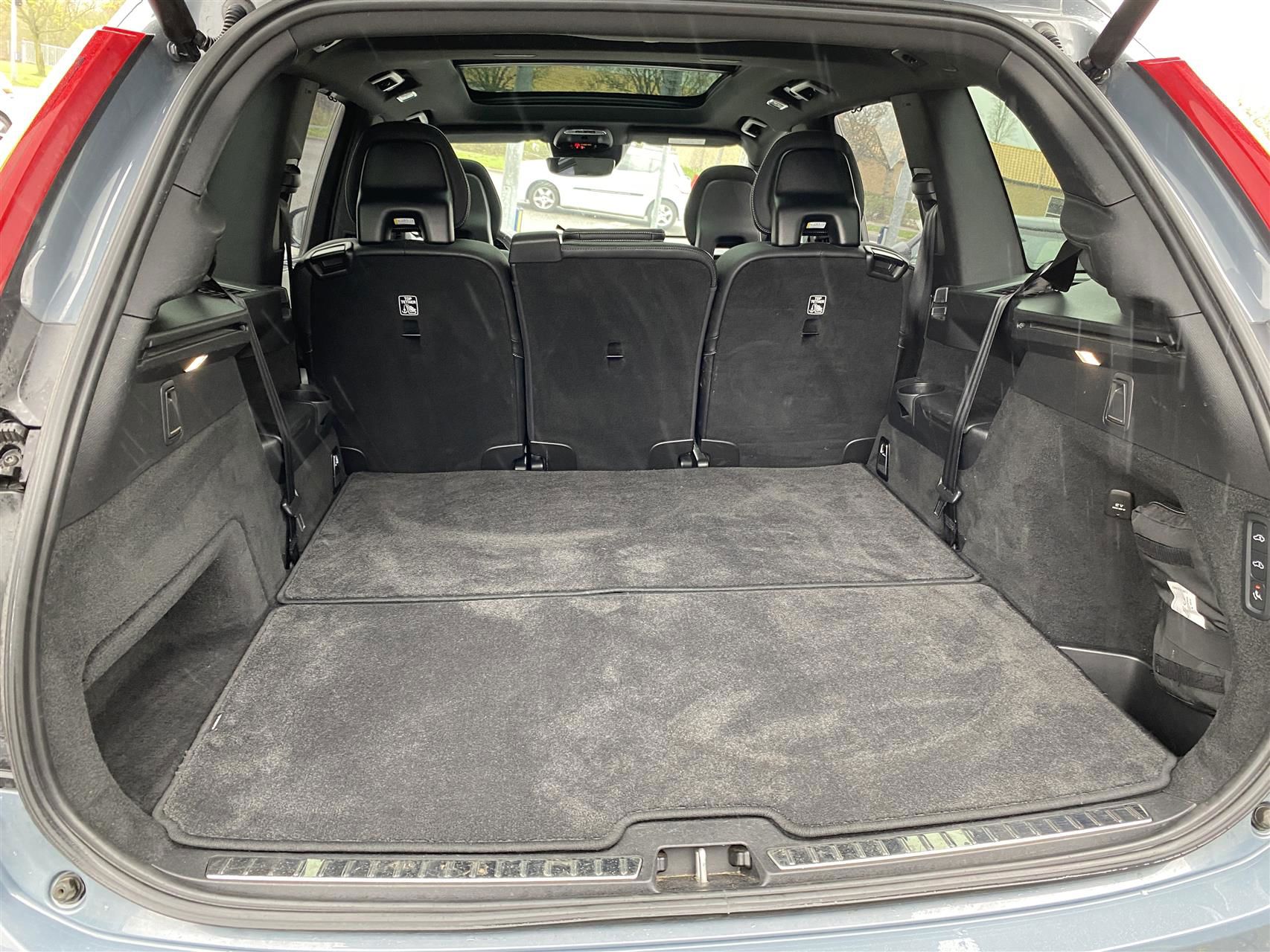 Billede af Volvo XC90 7 Sæder 2,0 B5  Mild hybrid R-design AWD 235HK 5d 8g Aut.
