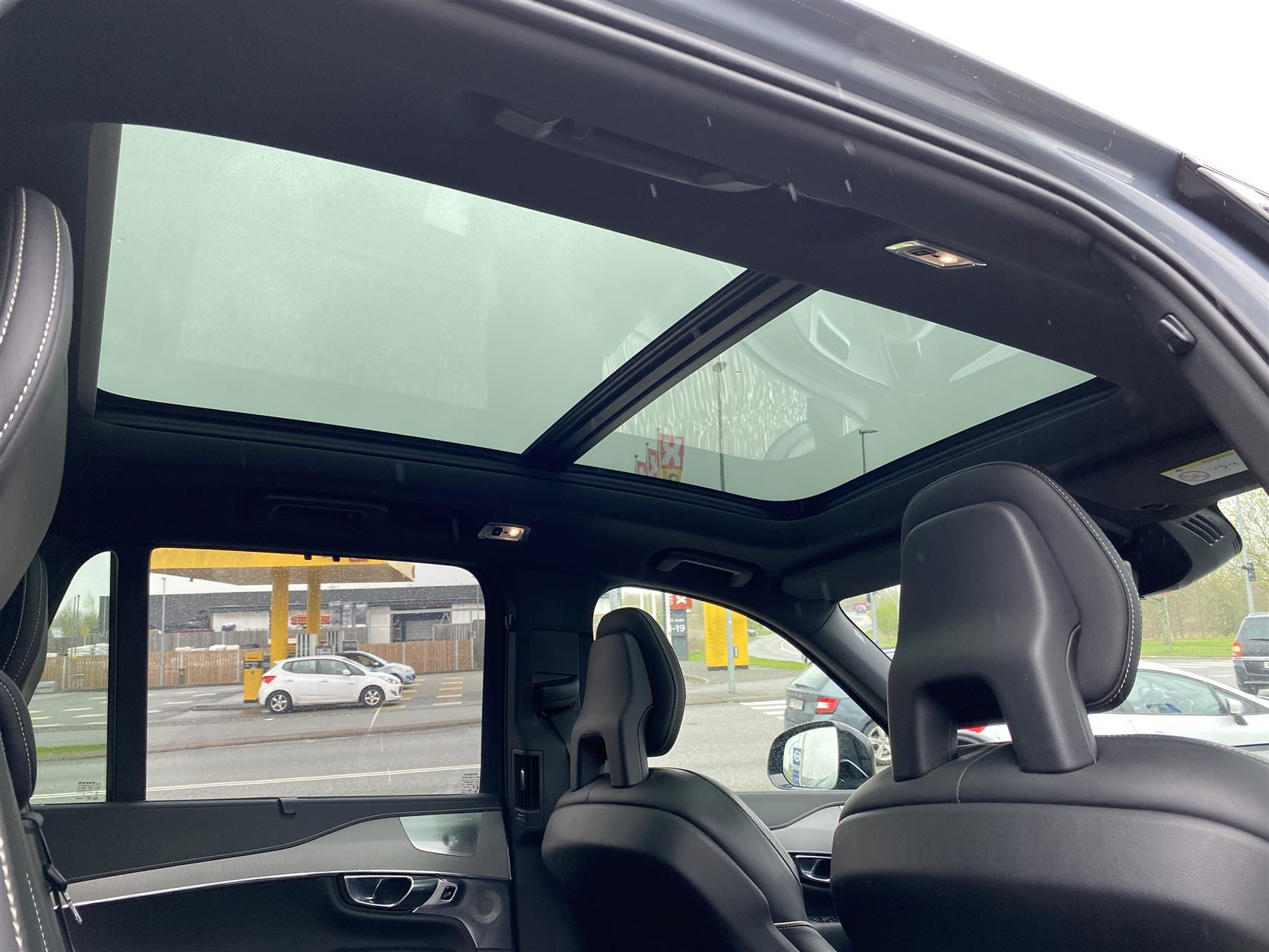 Billede af Volvo XC90 7 Sæder 2,0 B5  Mild hybrid R-design AWD 235HK 5d 8g Aut.