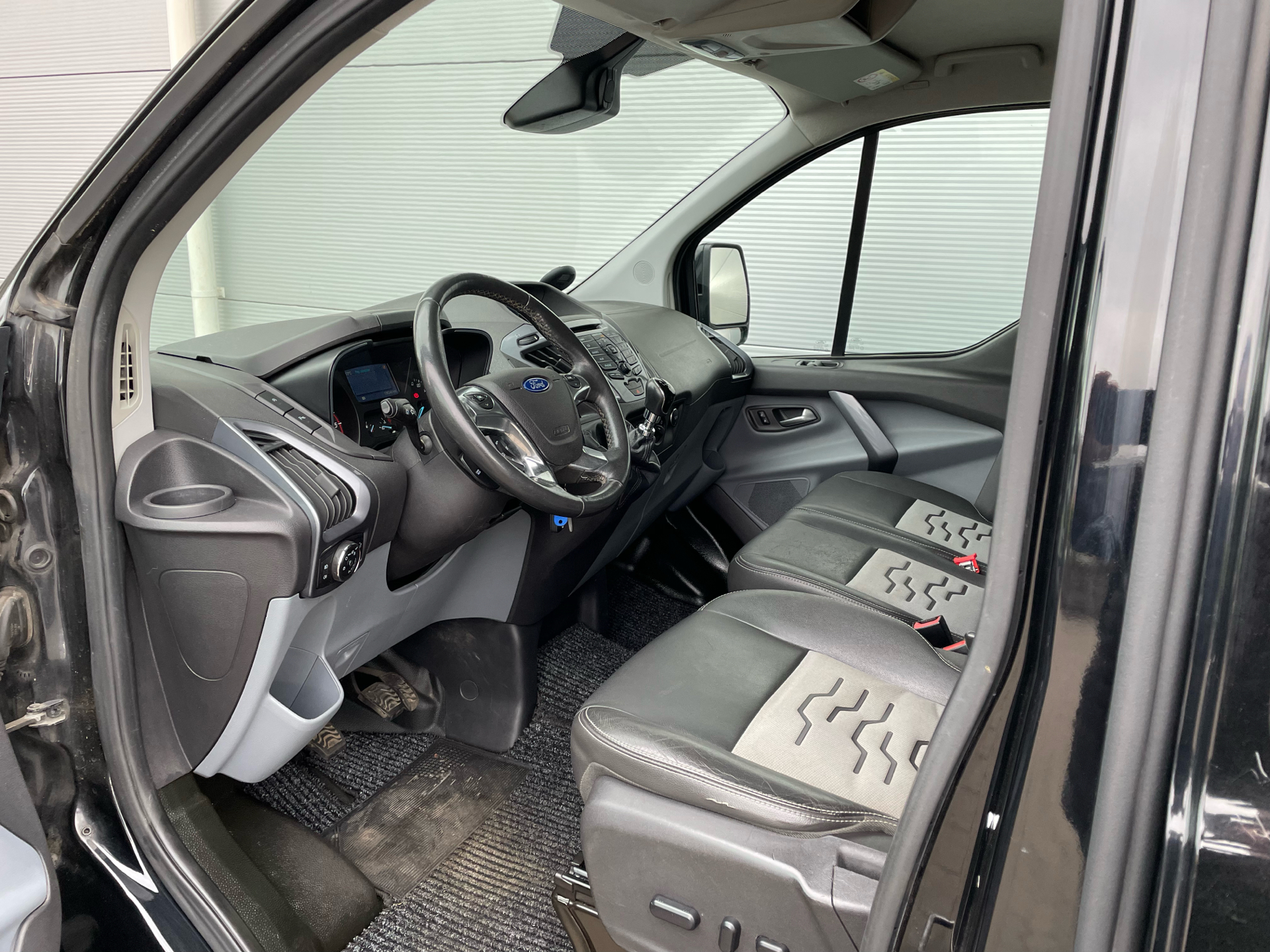 Billede af Ford Transit Custom 290 L1H1 2,2 TDCi Sport 155HK Van 6g