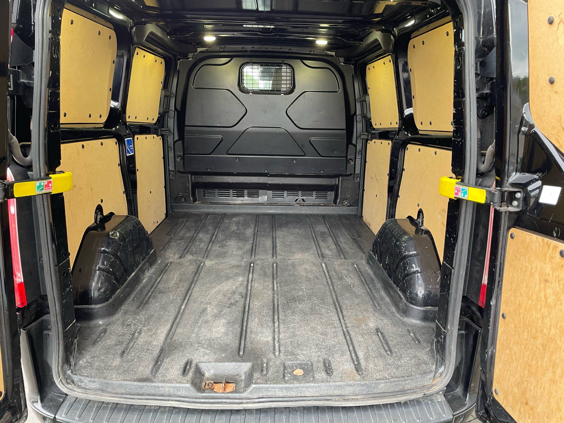 Billede af Ford Transit Custom 290 L1H1 2,2 TDCi Sport 155HK Van 6g