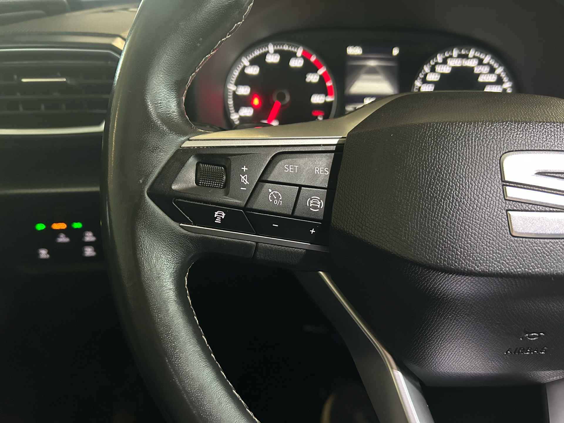 Billede af Seat Leon Sportstourer 1,5 e-TSI  Mild hybrid Style DSG 150HK Stc 7g Aut.