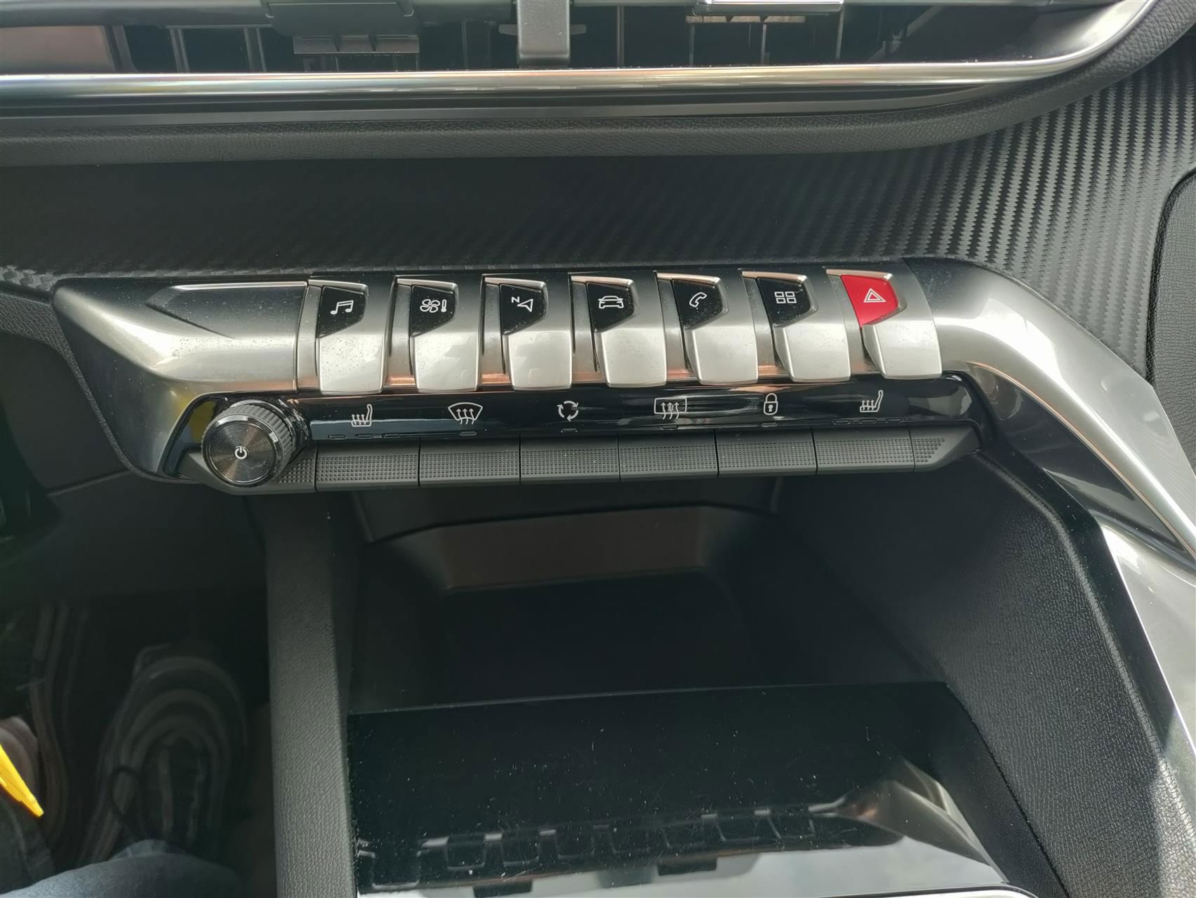 Billede af Peugeot 3008 1,2 e-THP Strike 130HK 5d 6g