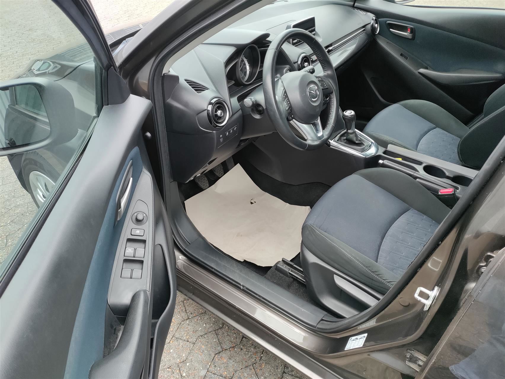 Billede af Mazda 2 1,5 Vision 90HK 5d