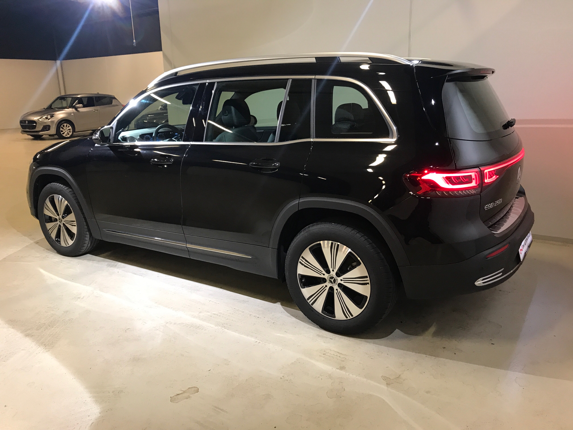 Billede af Mercedes-Benz EQB 250 EL Progressive 7 pers. 190HK 5d Aut.