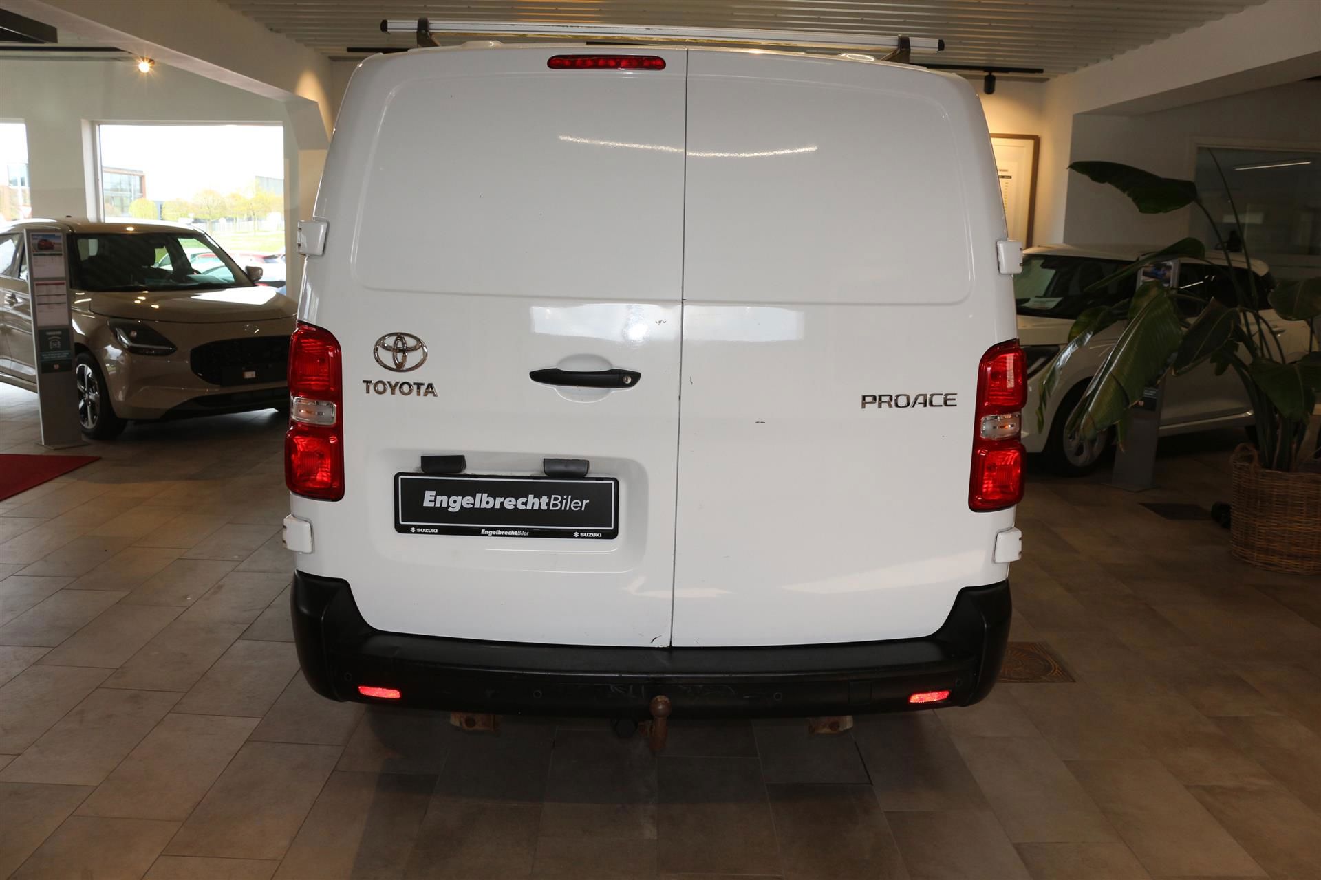 Billede af Toyota Proace Medium 2,0 D Comfort 120HK Van 6g