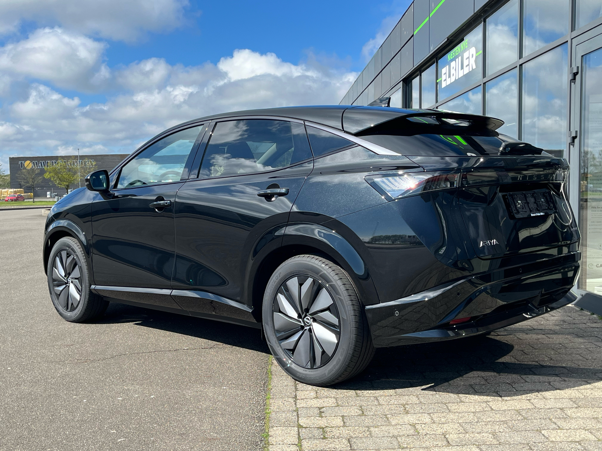 Billede af Nissan Ariya EL Evolve e-4orce 301HK 5d Aut.