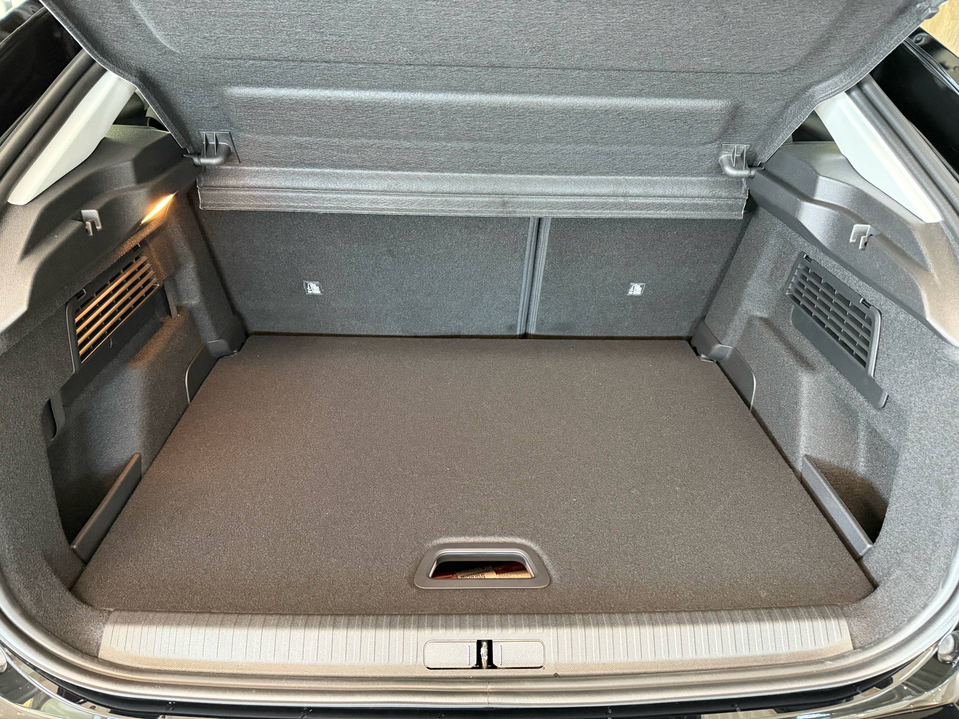 Billede af Citroën e-C4 EL Plus 136HK 5d Aut.