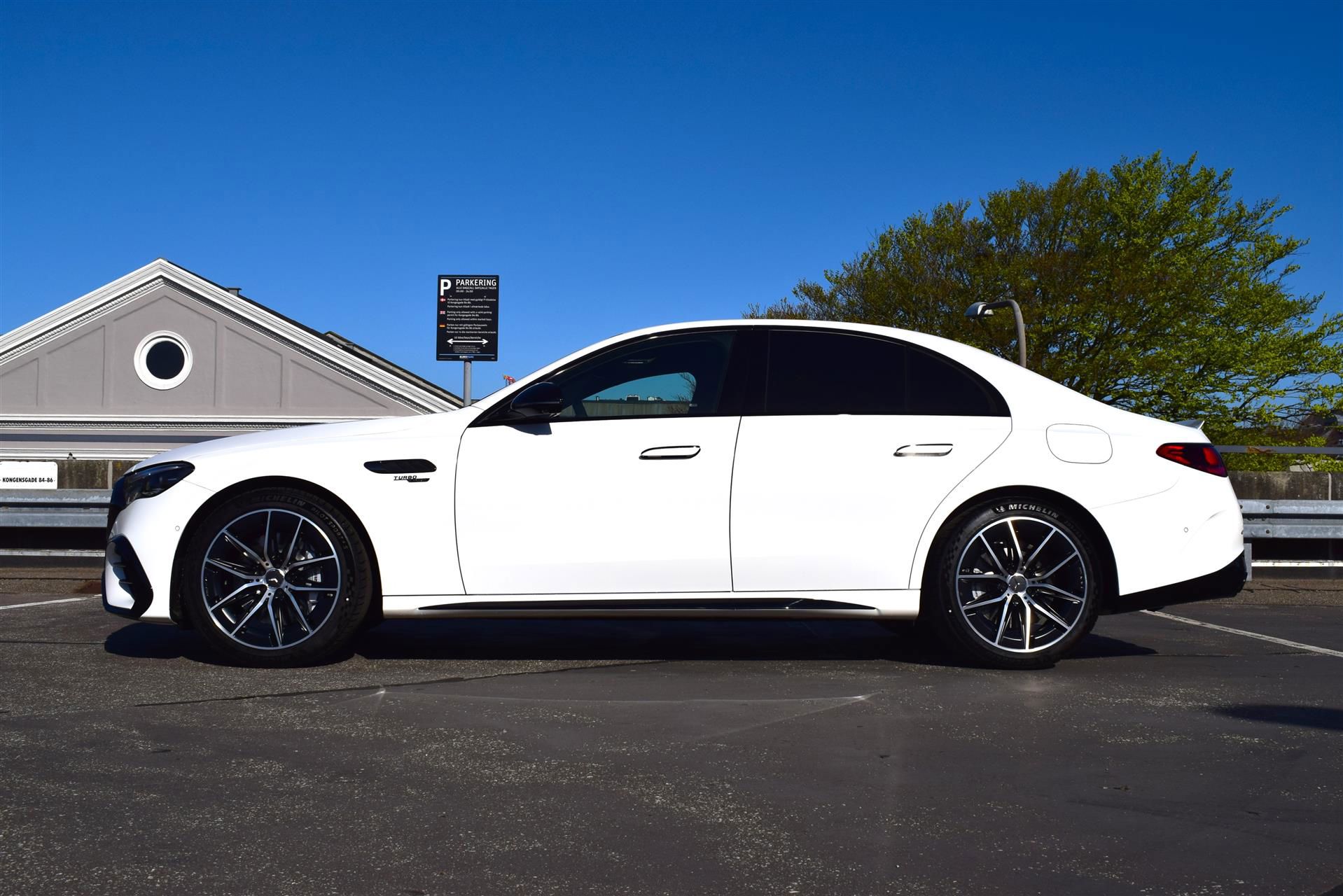 Billede af Mercedes-Benz E53 AMG 3,0 Plugin-hybrid 4Matic+ AMG Speedshift TCT 585HK 9g Aut.