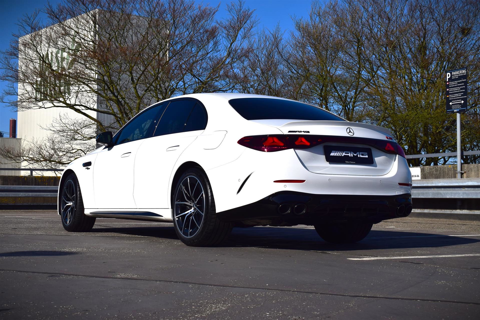 Billede af Mercedes-Benz E53 AMG 3,0 Plugin-hybrid 4Matic+ AMG Speedshift TCT 585HK 9g Aut.