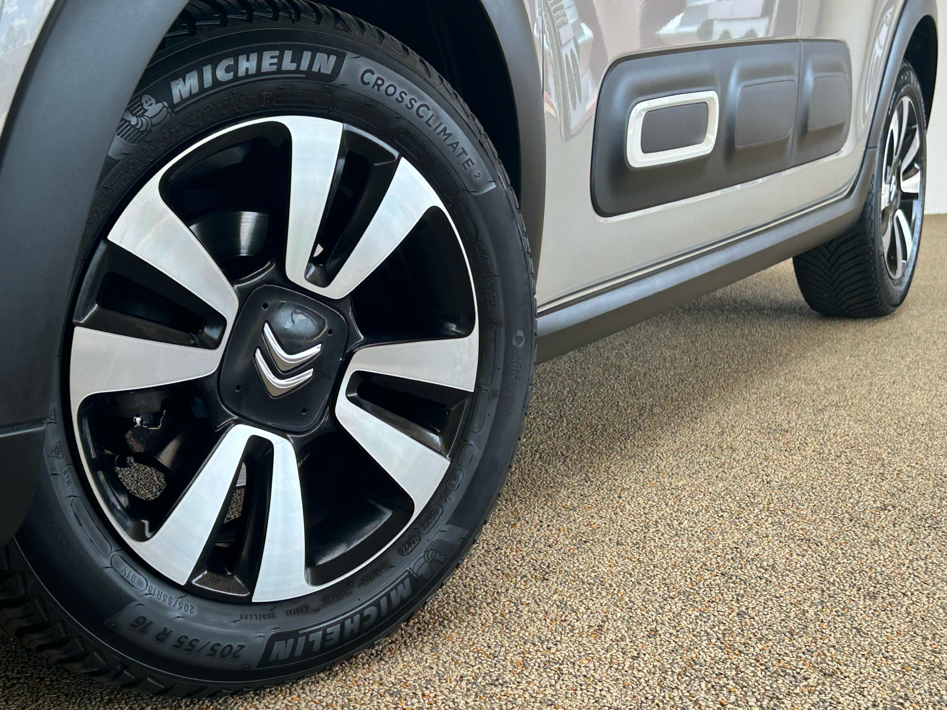 Billede af Citroën C3 1,2 PureTech Shine 83HK 5d