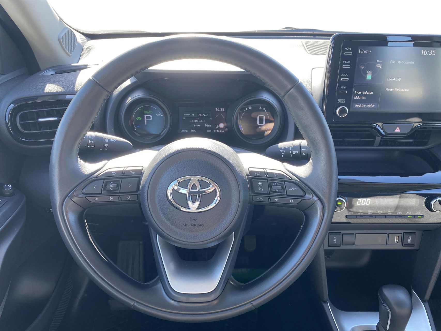 Billede af Toyota Yaris Cross 1,5 Hybrid Active 116HK 5d Trinl. Gear