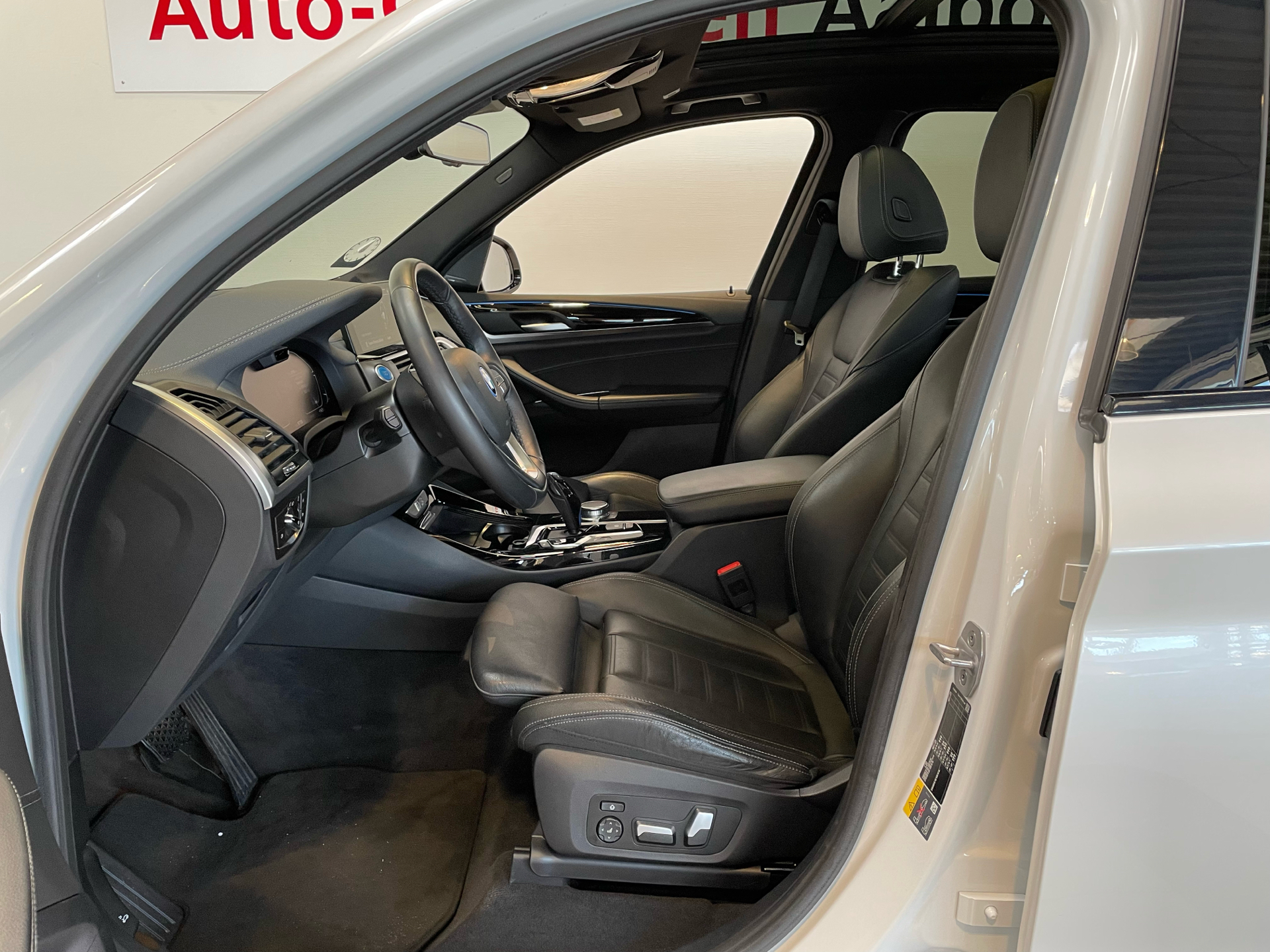 Billede af BMW iX3 EL Charged Plus 286HK 5d Aut.