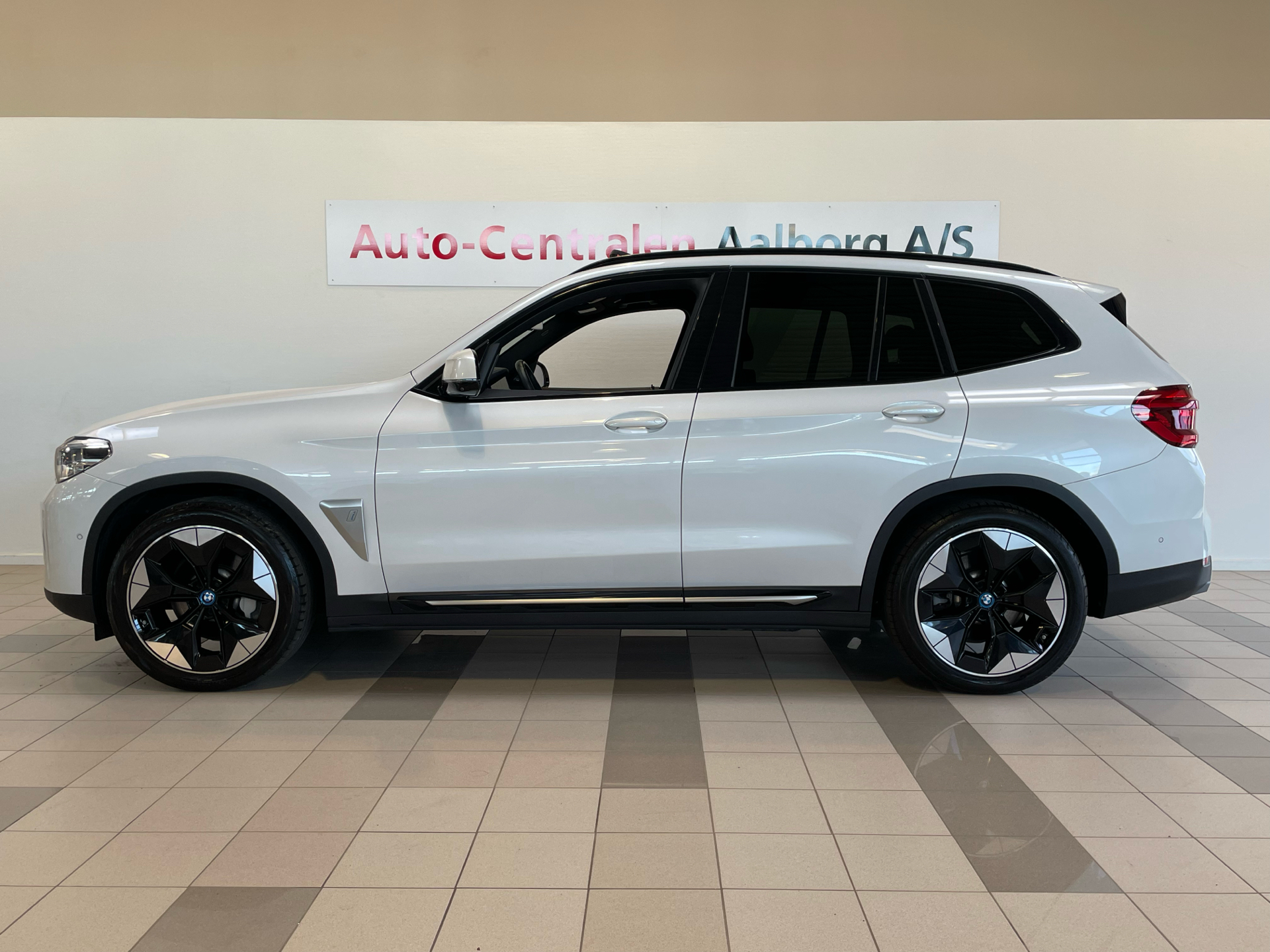Billede af BMW iX3 EL Charged Plus 286HK 5d Aut.