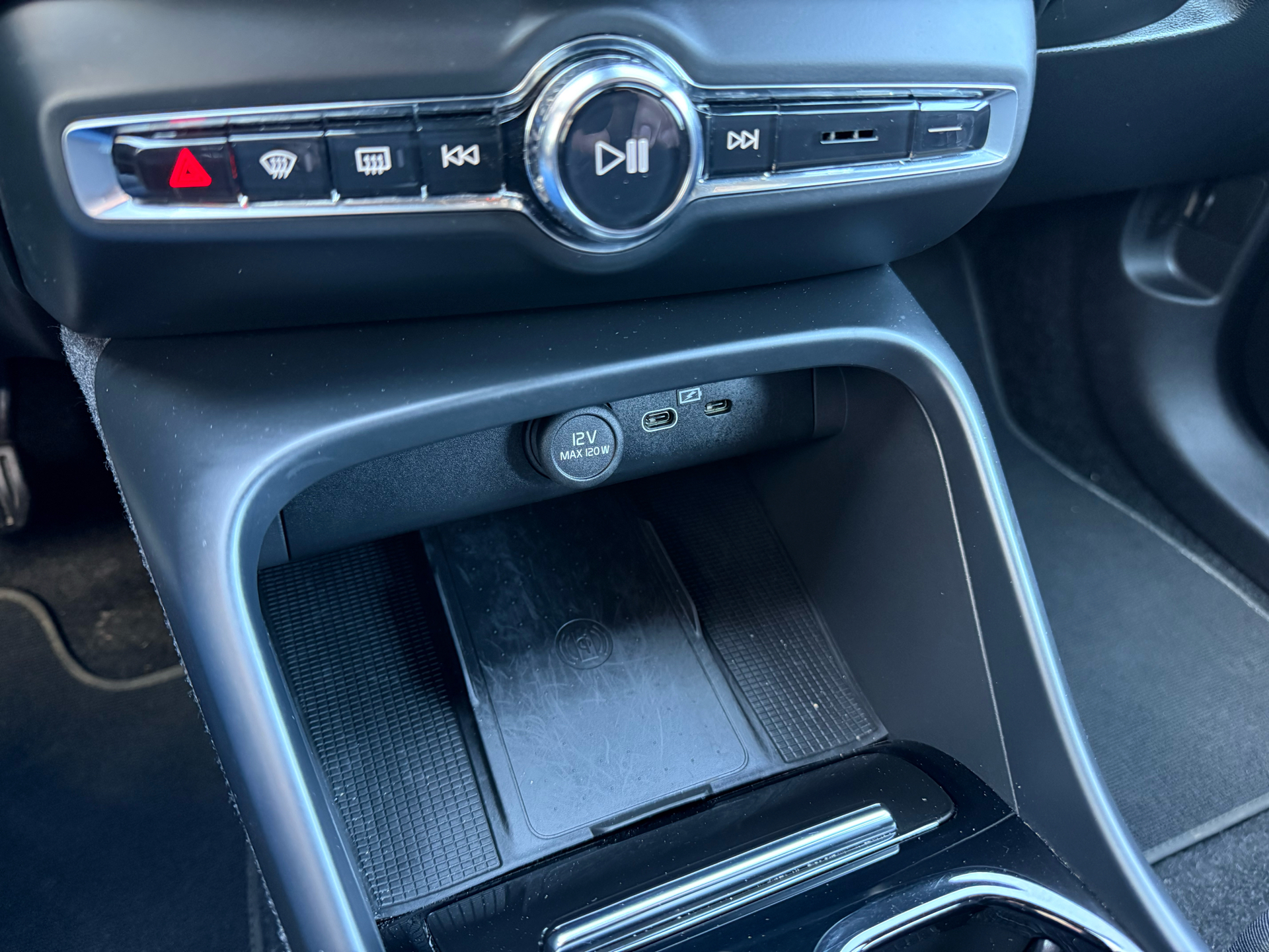 Billede af Volvo XC40 P6 Recharge Plus 231HK 5d Aut.