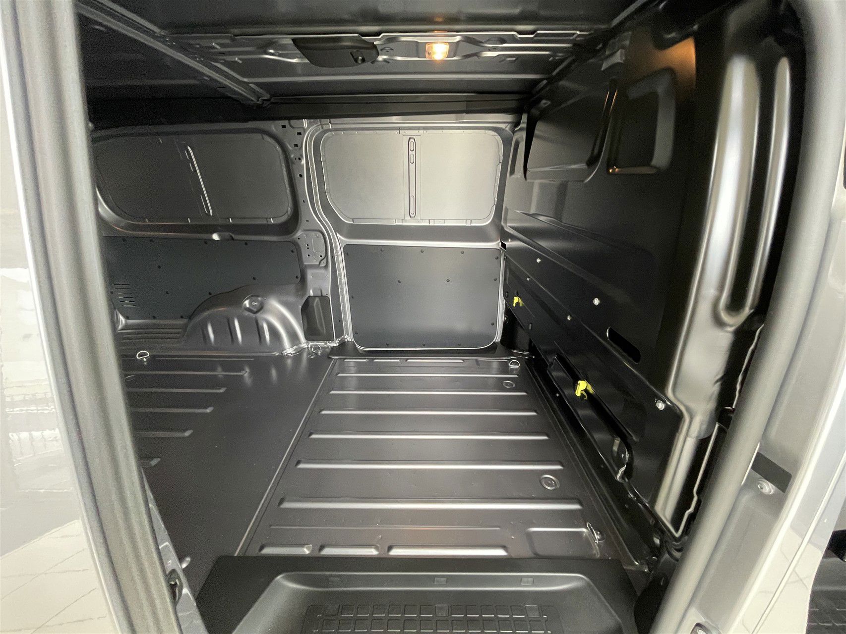 Billede af Peugeot Expert Expert PREMIUM L3 BlueHDi 144