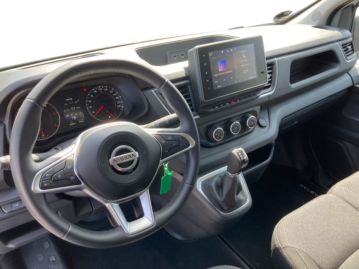 Billede af Nissan Primastar L2H1 2,0 DCi N-Connecta 150HK Van 6g Aut.