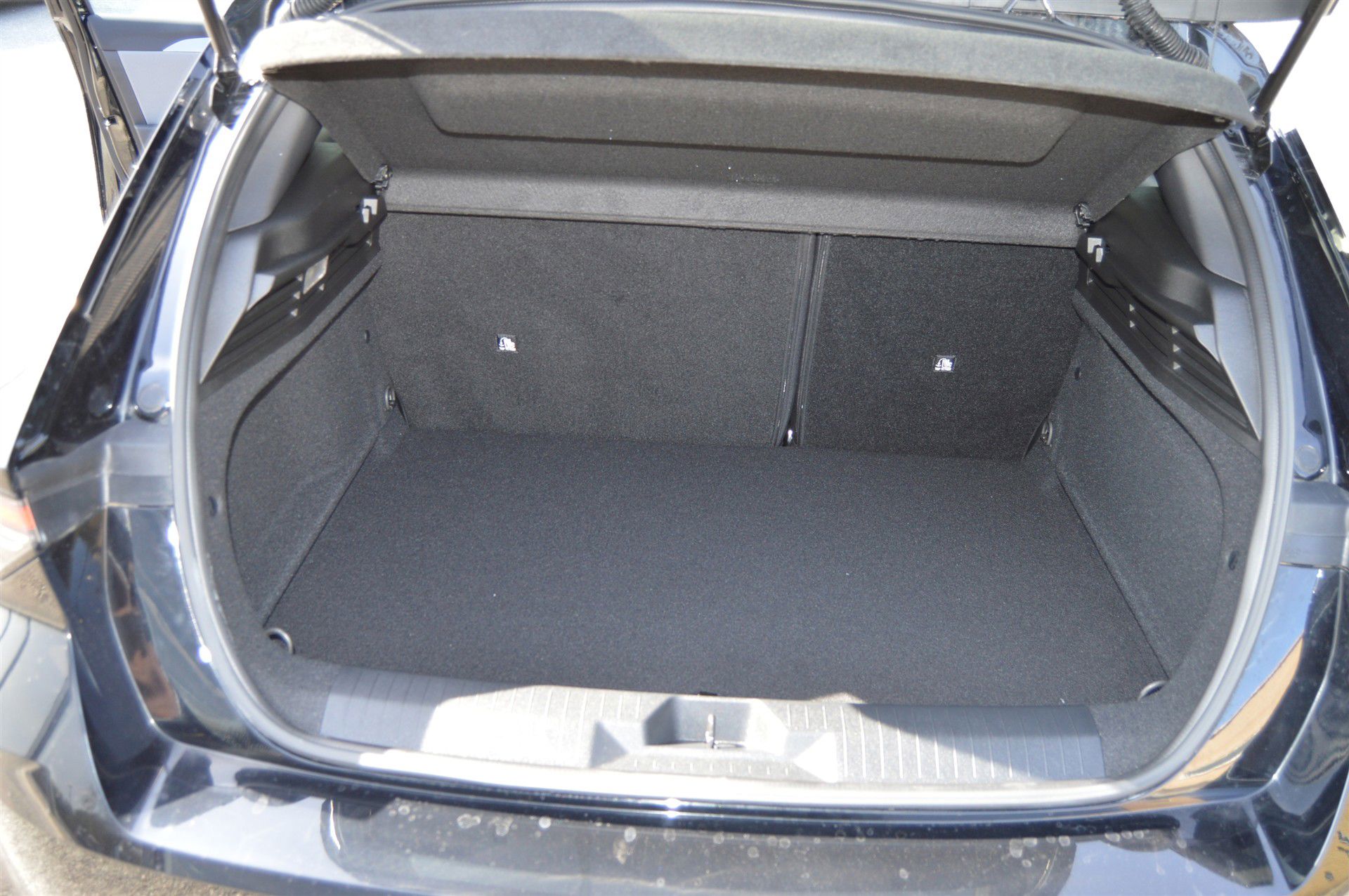 Billede af Opel Astra-e EL Edition 156HK 5d Aut.