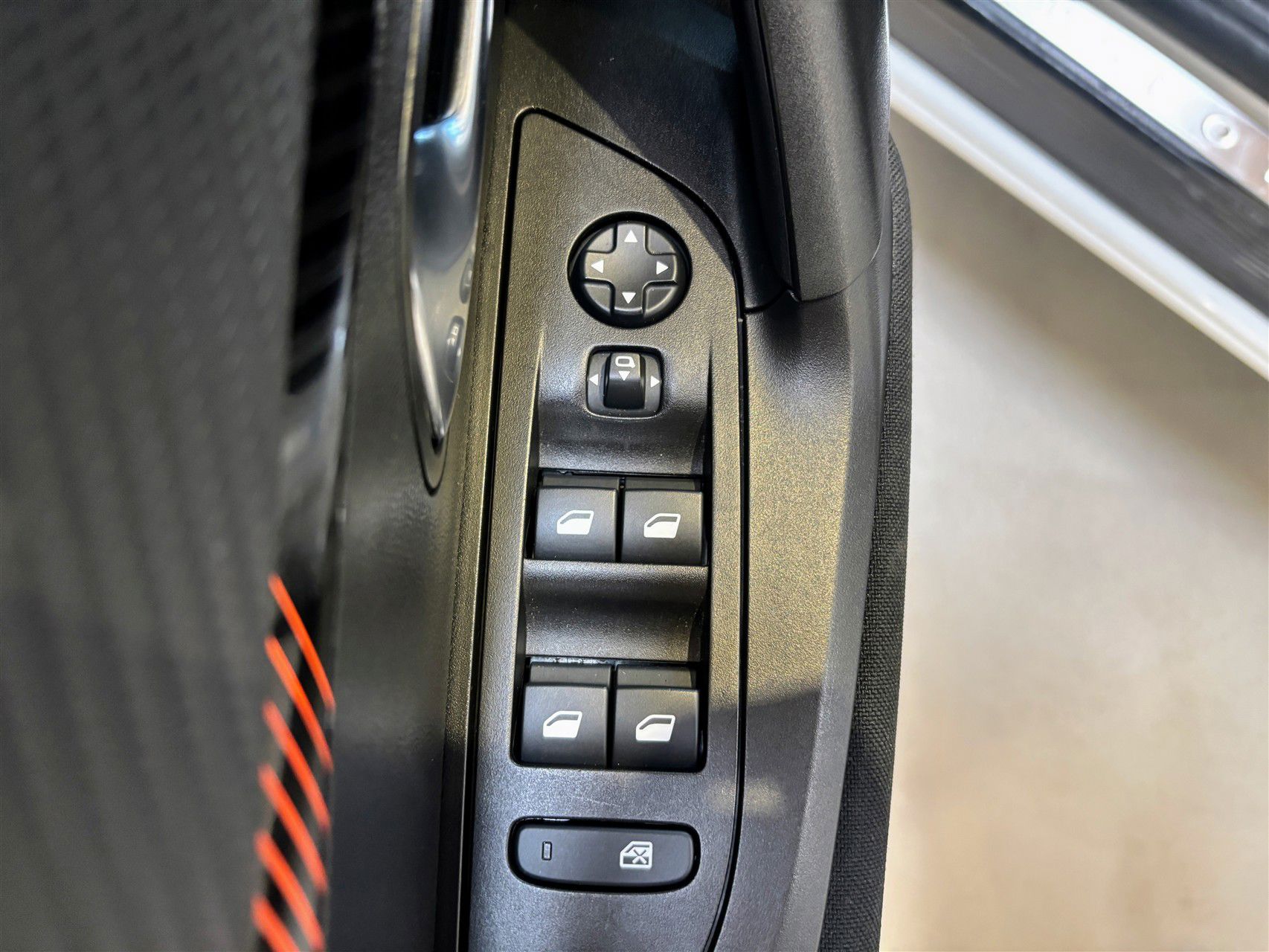 Billede af Peugeot 2008 1,2 PureTech Selection 100HK 5d