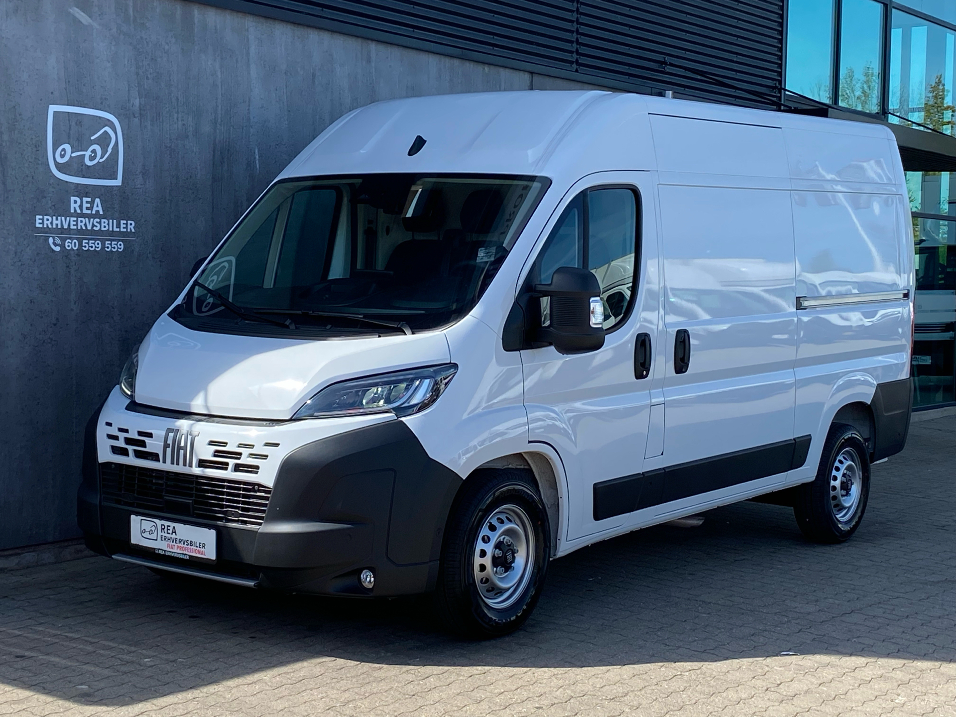 Billede af Fiat Ducato 35M L2H2 2,2 Multijet Pro+ 180HK Van 8g Aut.