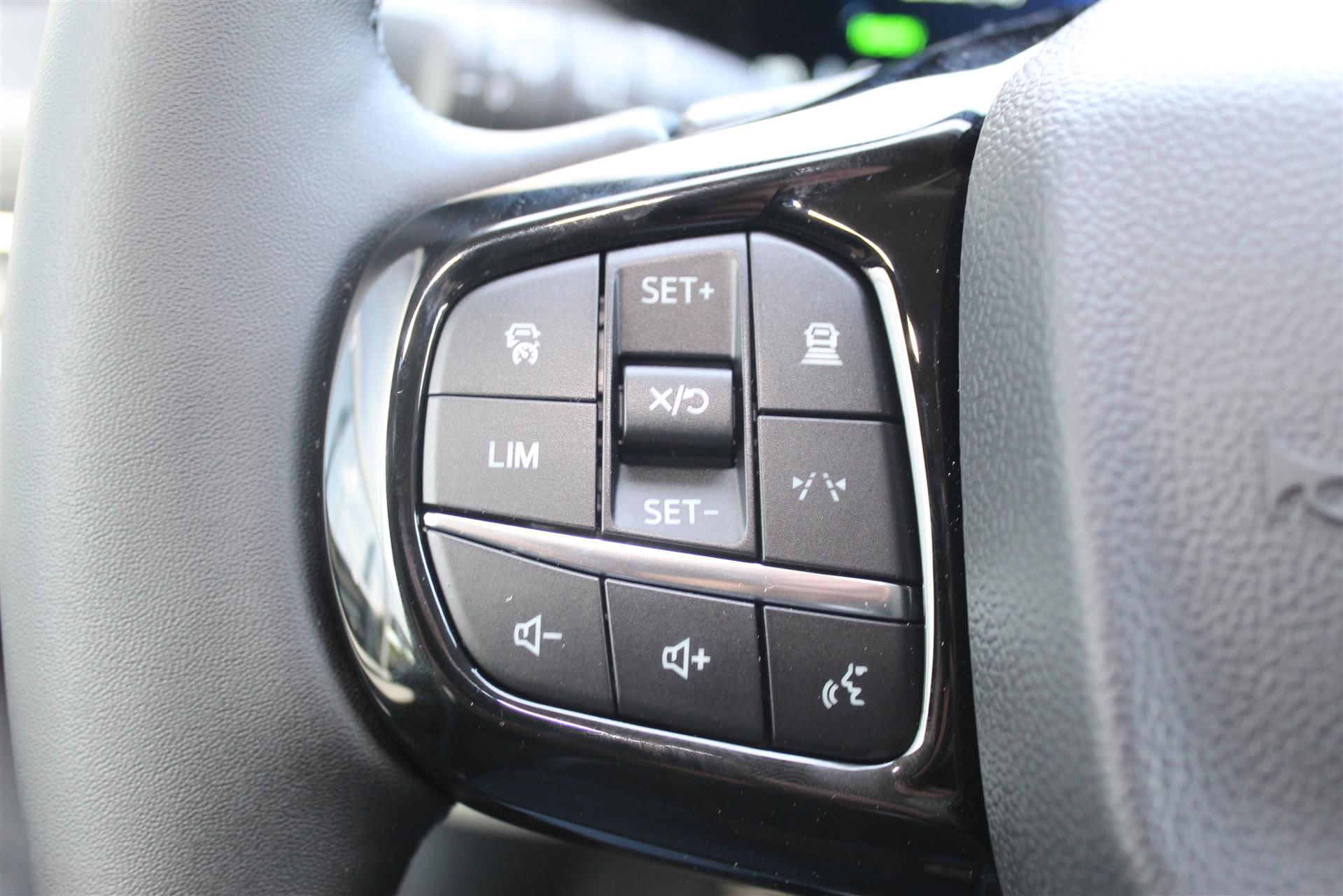 Billede af Ford Tourneo Custom 340 L1H1 2,5 Plugin-hybrid Titanium X CVT 233HK Aut.
