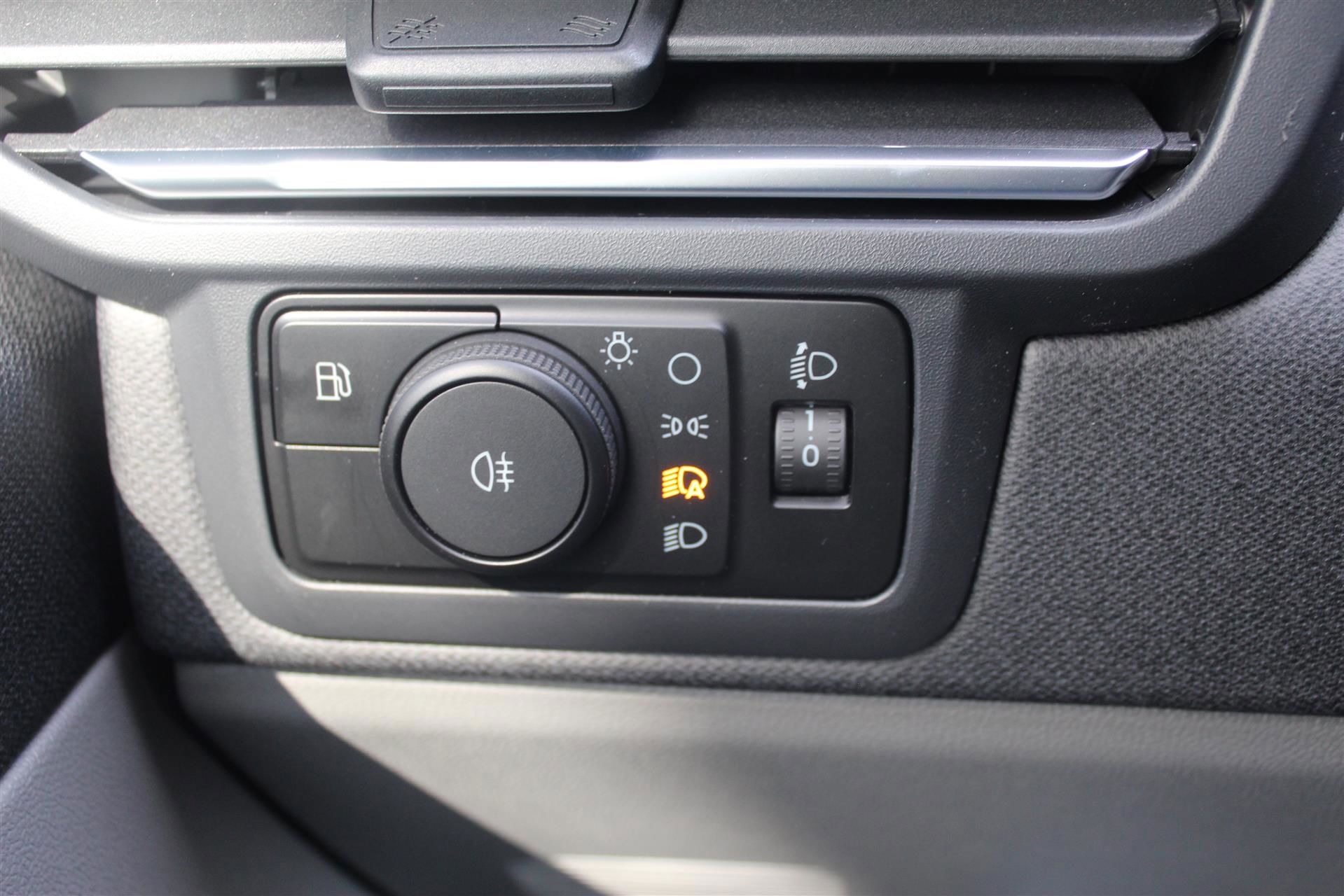 Billede af Ford Tourneo Custom 340 L1H1 2,5 Plugin-hybrid Titanium X CVT 233HK Aut.