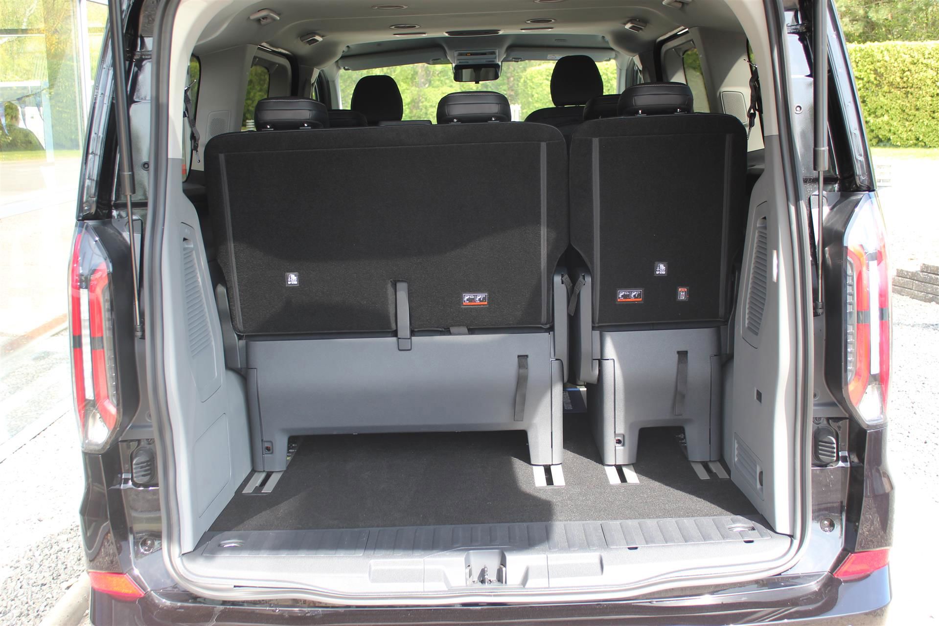 Billede af Ford Tourneo Custom 340 L1H1 2,5 Plugin-hybrid Titanium X CVT 233HK Aut.