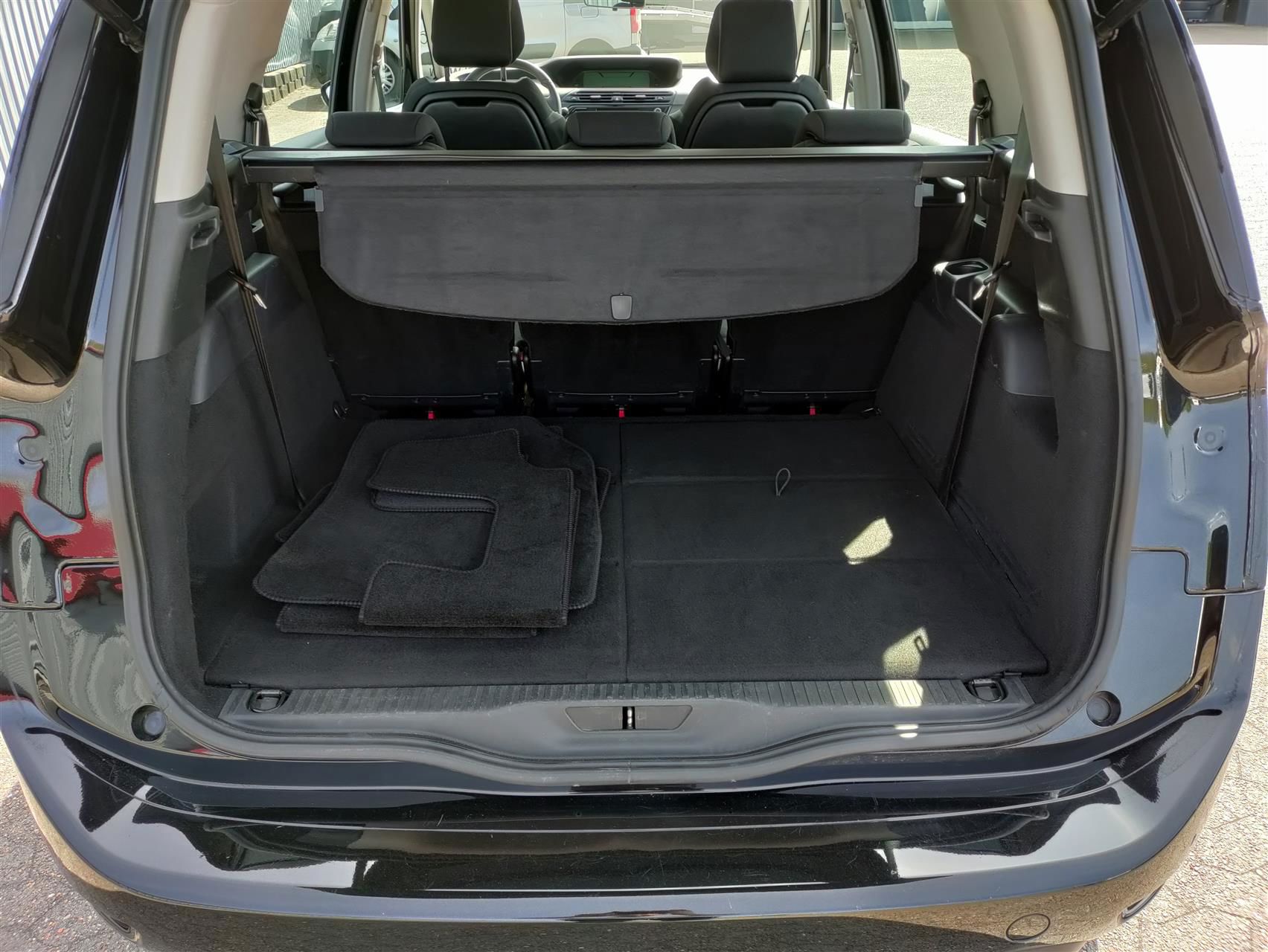 Billede af Citroën Grand C4 Picasso 1,6 Blue HDi Iconic Free start/stop 120HK