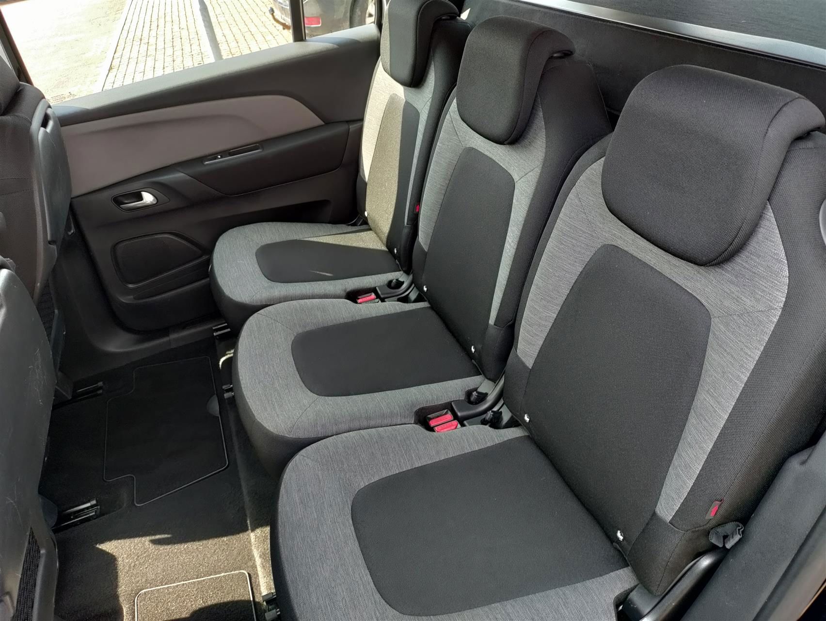 Billede af Citroën Grand C4 Picasso 1,6 Blue HDi Iconic Free start/stop 120HK