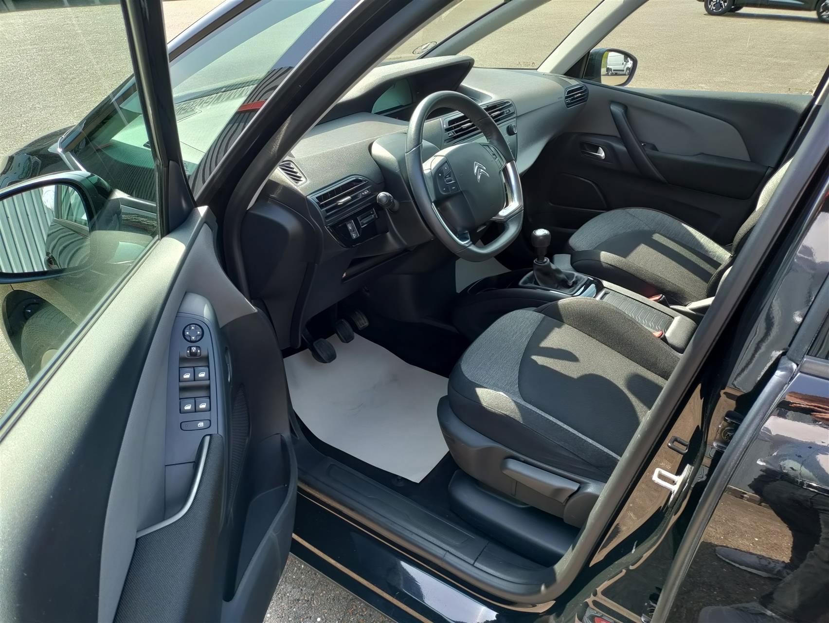 Billede af Citroën Grand C4 Picasso 1,6 Blue HDi Iconic Free start/stop 120HK