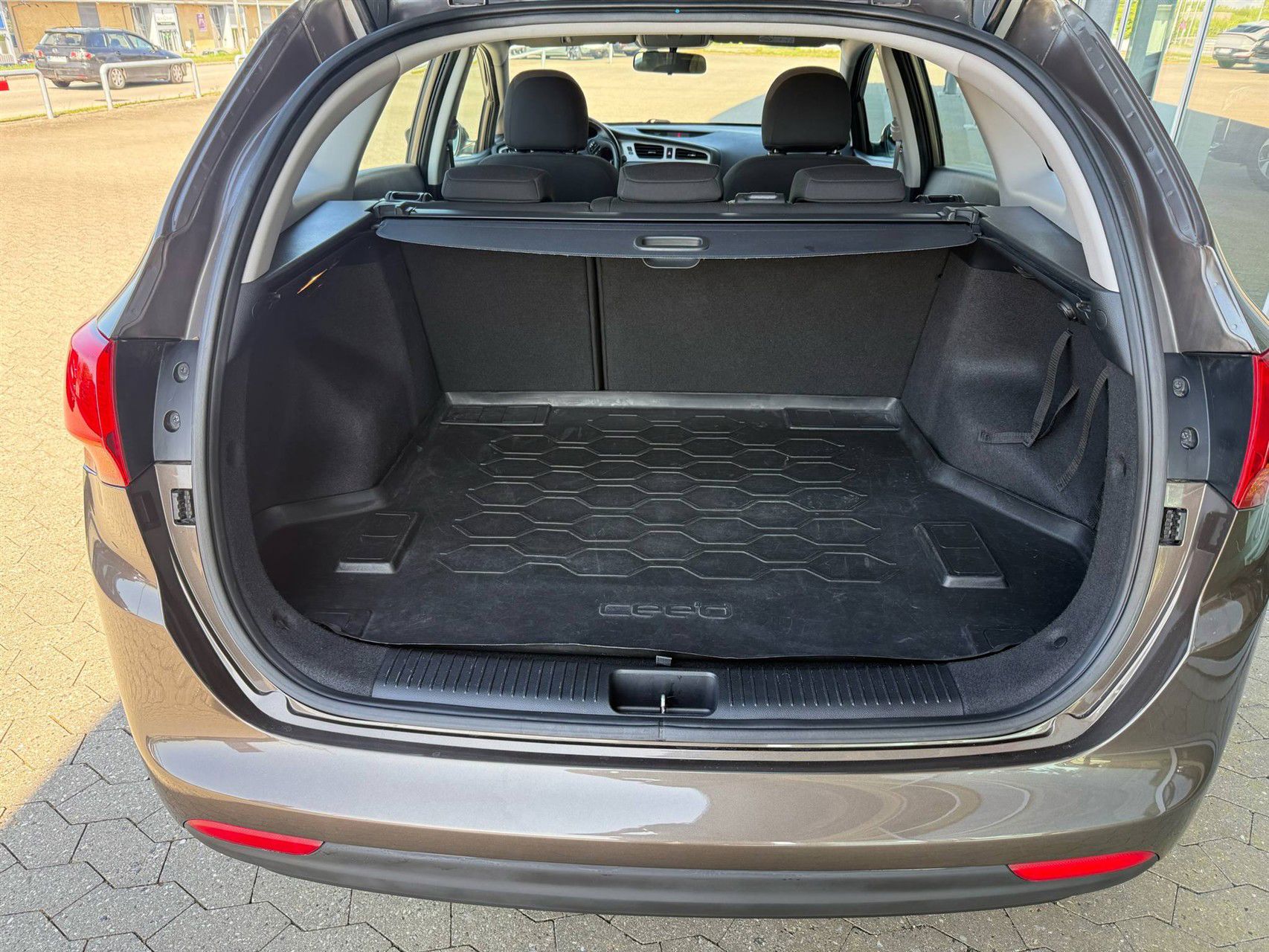 Billede af Kia Ceed 1,6 GDI Style Plus 135HK 5d 6g