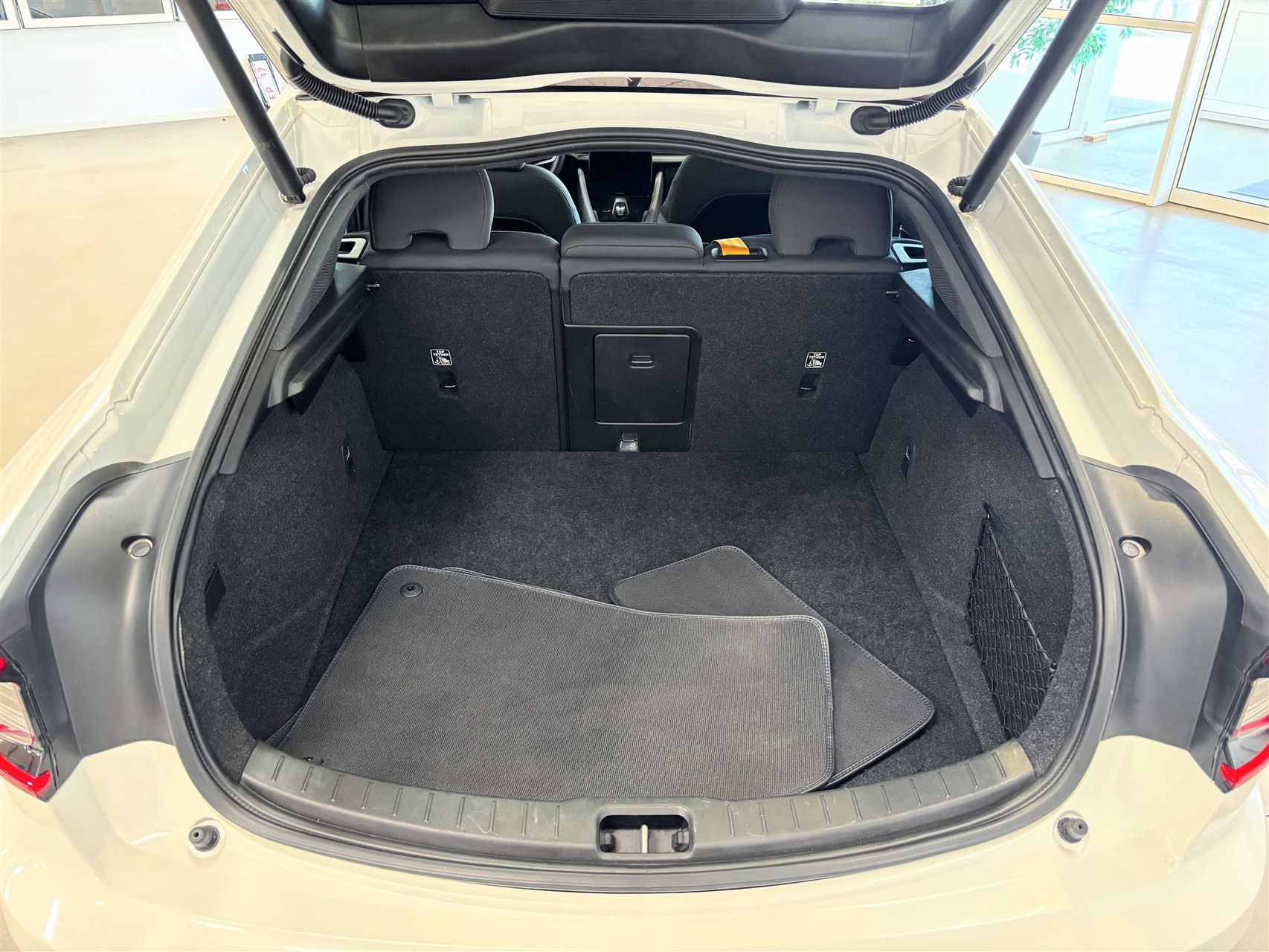 Billede af Polestar 2 EL Long Range Performance AWD 408HK 5d Aut. 