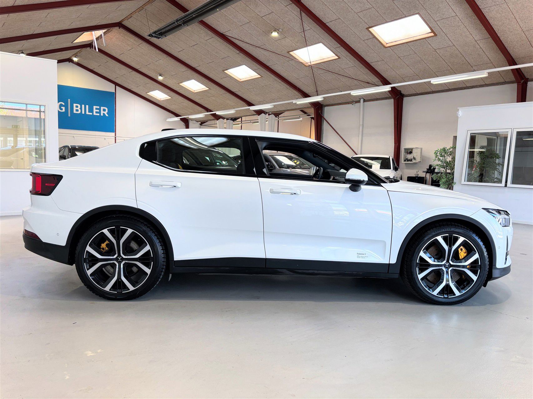 Billede af Polestar 2 EL Long Range Performance AWD 408HK 5d Aut. 