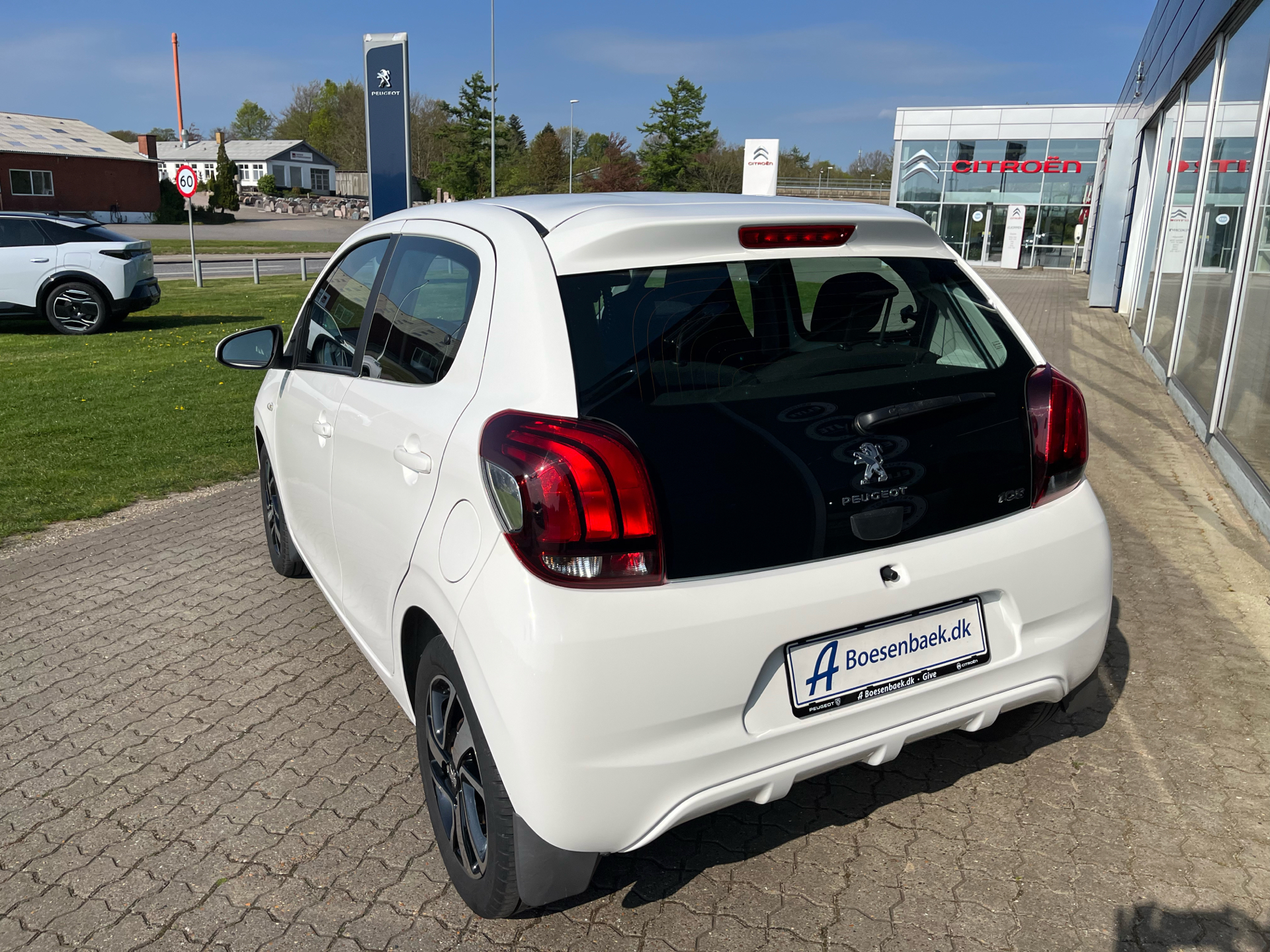 Billede af Peugeot 108 1,0 e-Vti Allure+ 72HK 5d