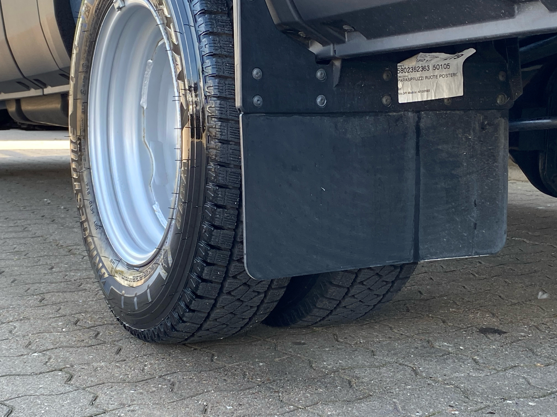 Billede af Iveco Daily 35C18 12m3 3,0 D Hi-Matic 180HK Van 8g Aut.