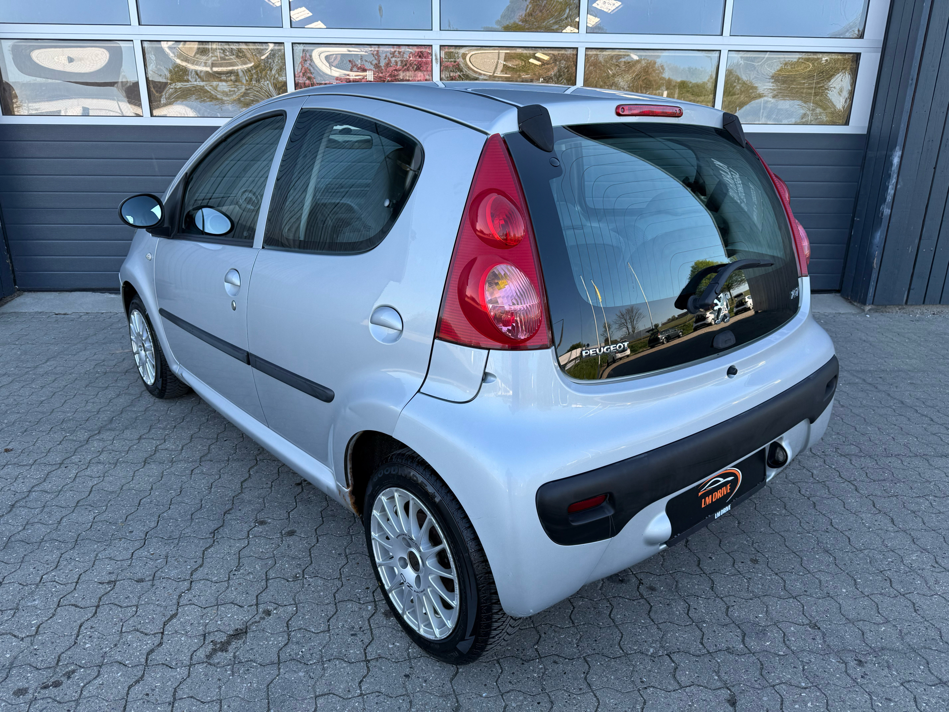 Billede af Peugeot 107 1,0 12V Urban 68HK 5d