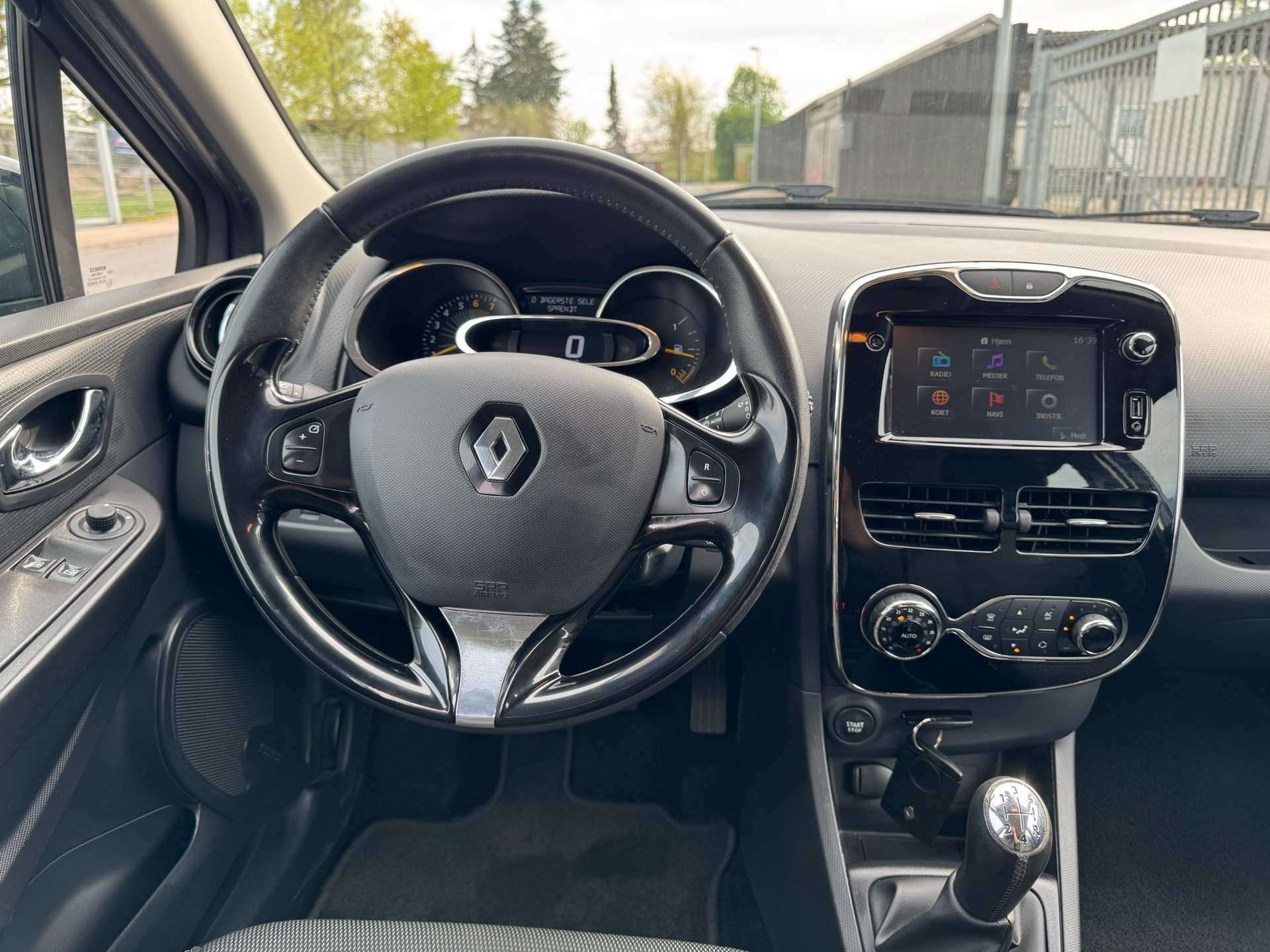 Billede af Renault Clio Sport Tourer 0,9 TCE Expression Energy 90HK Stc