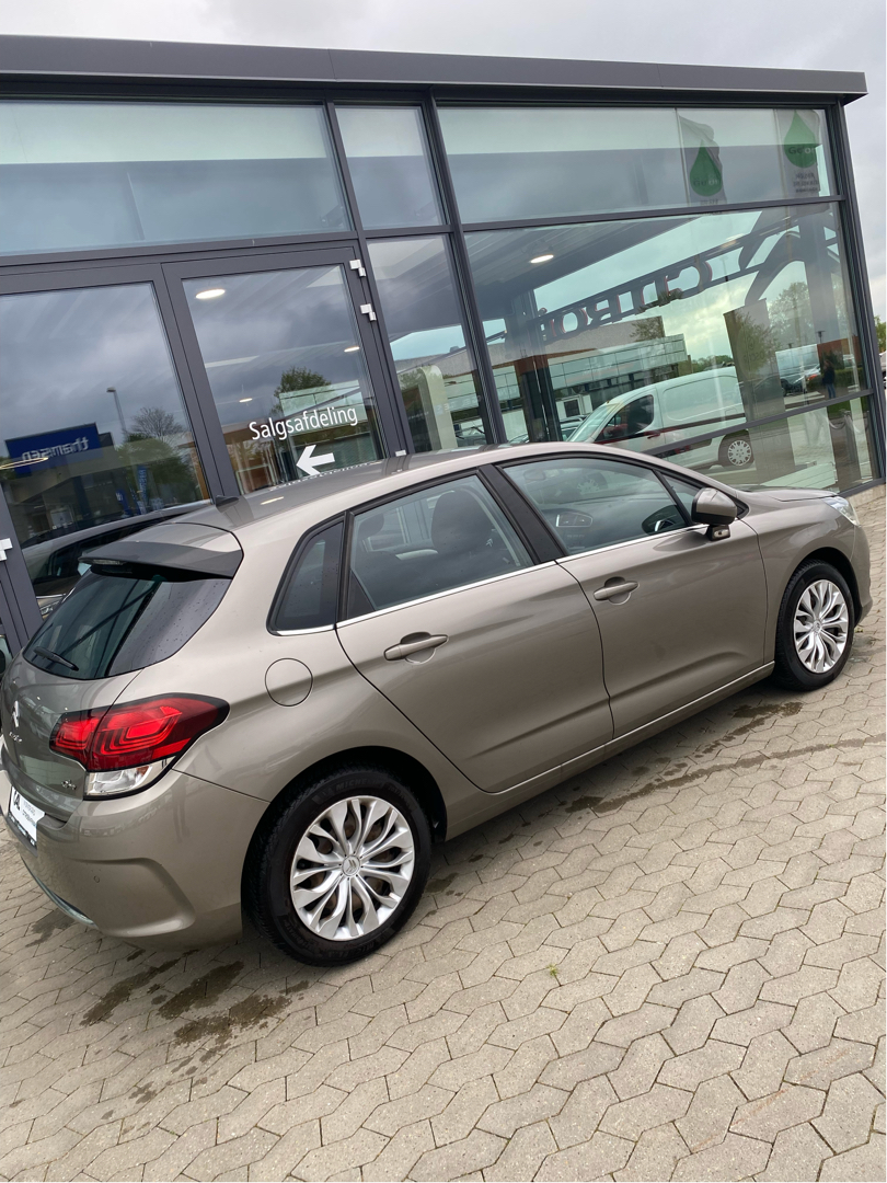 Billede af Citroën C4 1,6 Blue HDi Feel start/stop 100HK 5d