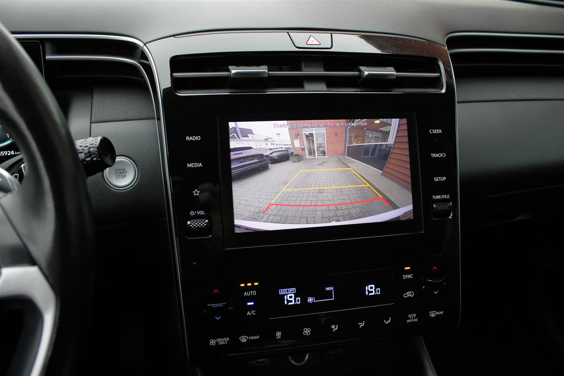 Billede af Hyundai Tucson 1,6 T-GDI  Plugin-hybrid Essential 4WD 265HK 5d 6g Aut.