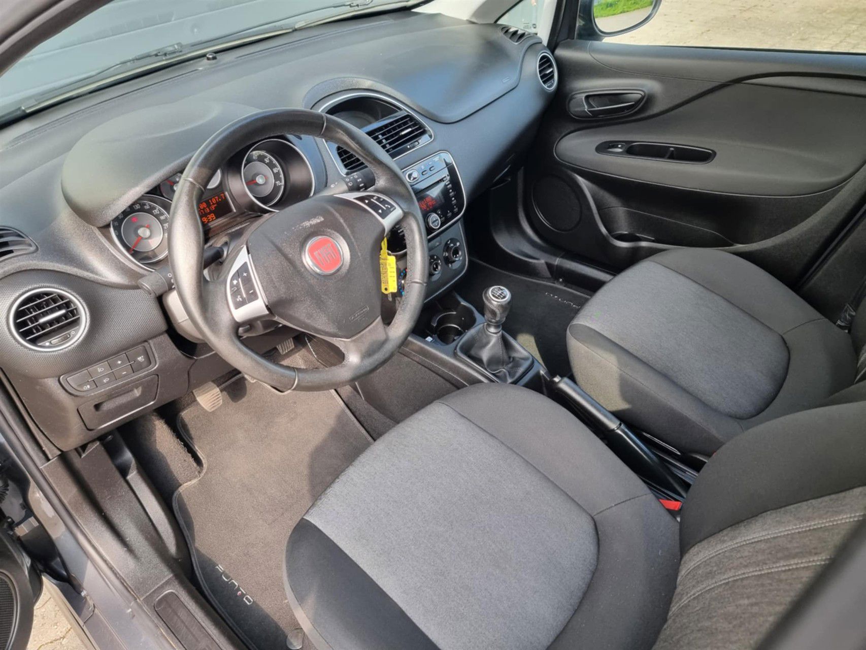 Billede af Fiat Punto 0,9 TwinAir Turbo Popstar 100HK 5d 6g