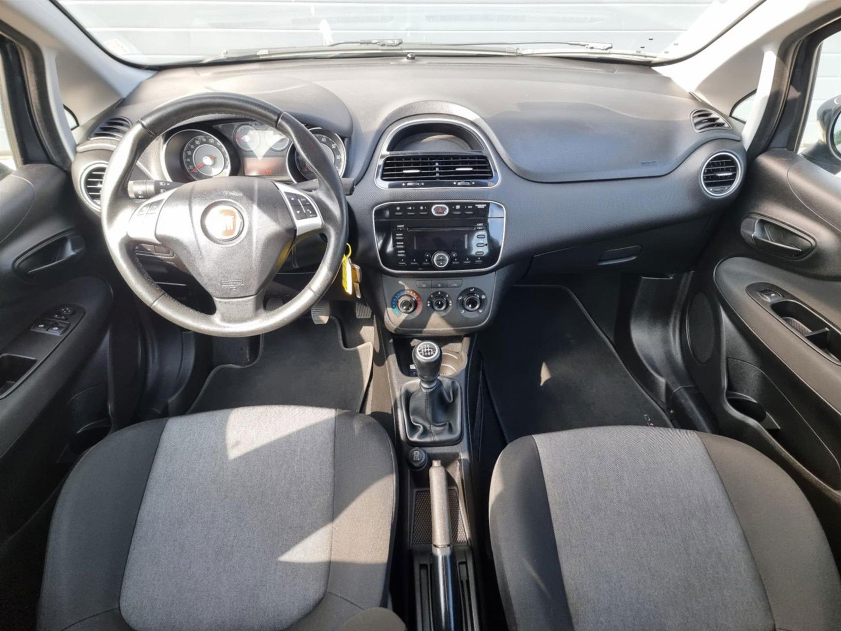 Billede af Fiat Punto 0,9 TwinAir Turbo Popstar 100HK 5d 6g