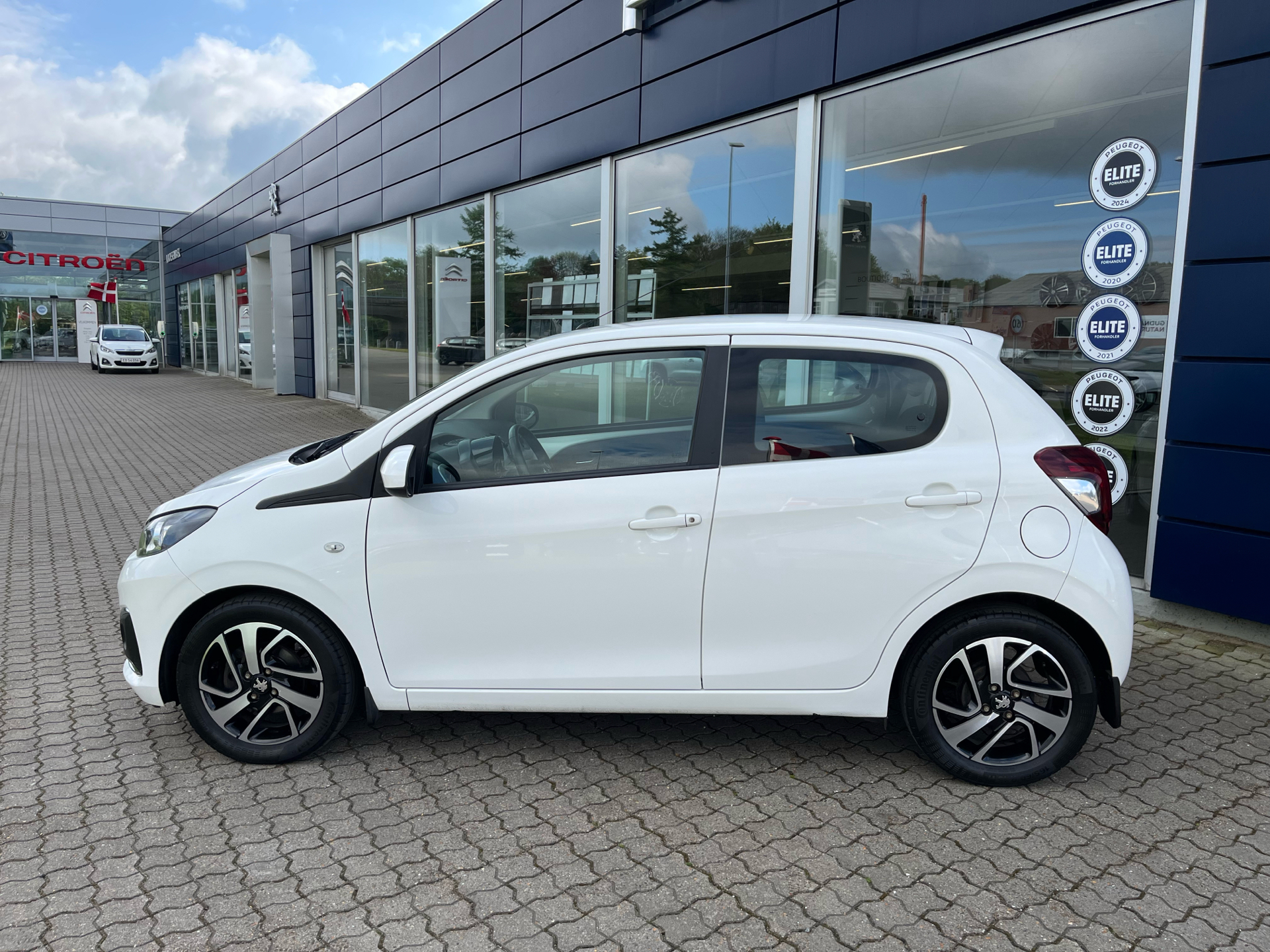 Billede af Peugeot 108 1,0 e-Vti More+ 69HK 5d