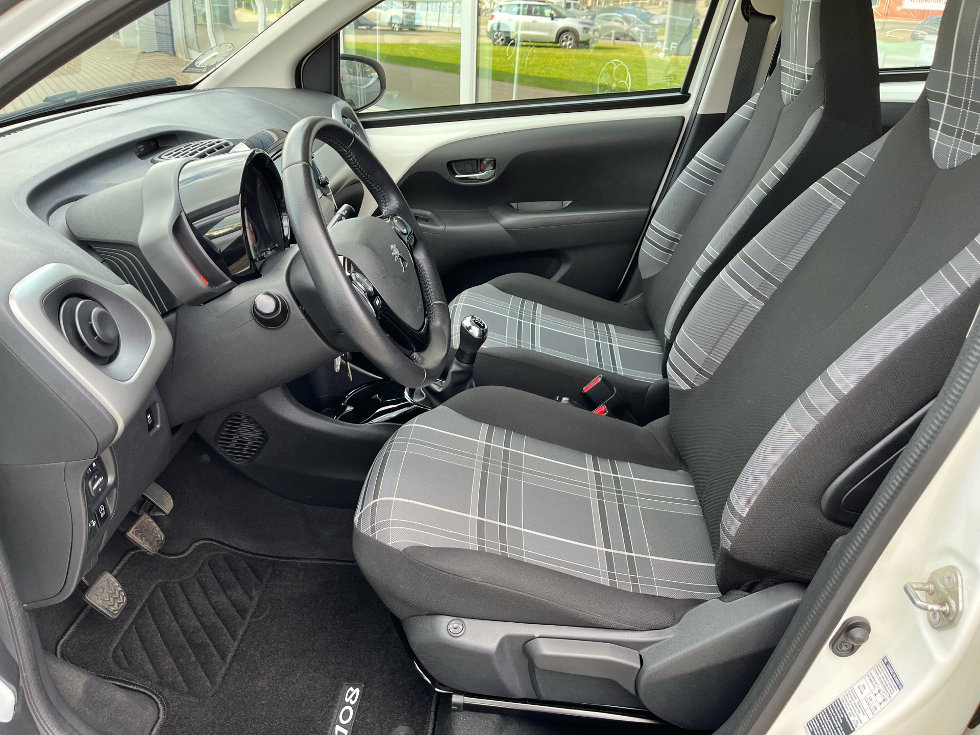 Billede af Peugeot 108 1,0 e-Vti More+ 69HK 5d