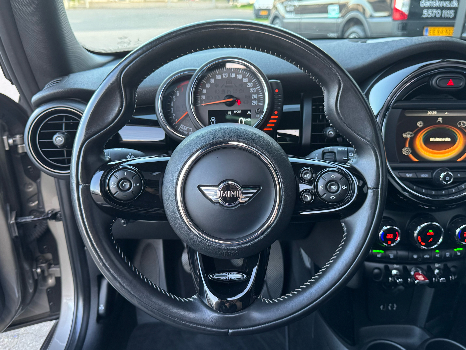 Billede af Mini Cooper S 2,0 Essential 192HK 3d 6g