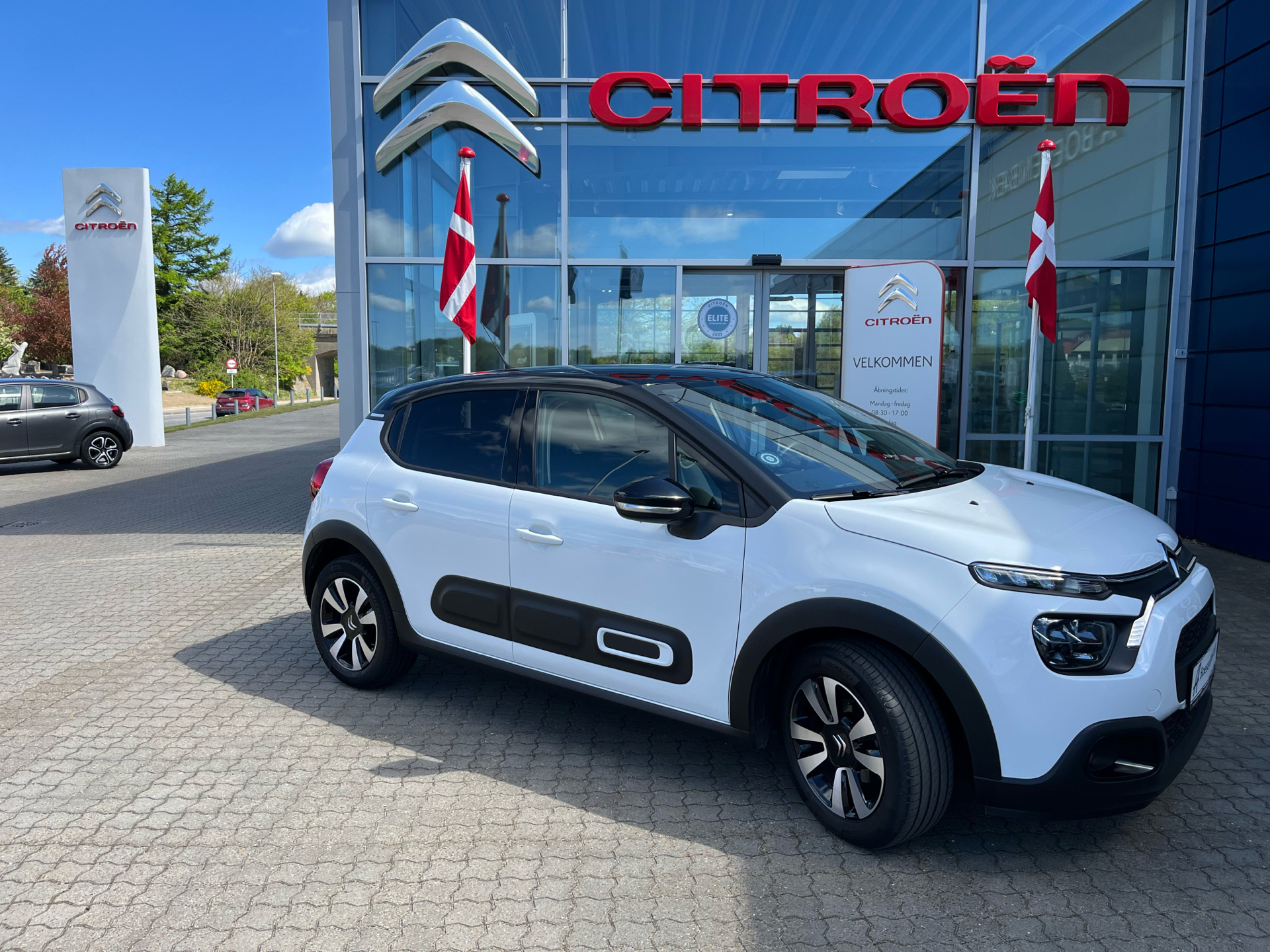 Billede af Citroën C3 1,2 PureTech Shine Ltd. 83HK 5d