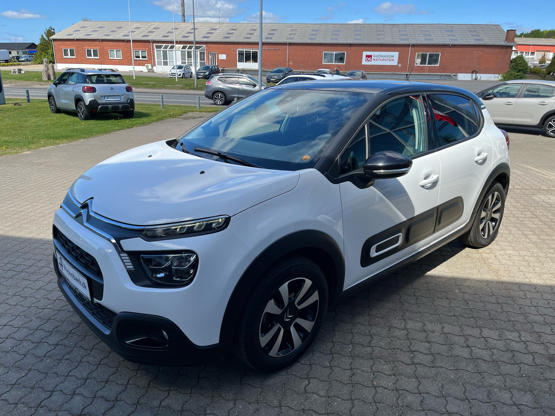 Billede af Citroën C3 1,2 PureTech Shine Ltd. 83HK 5d