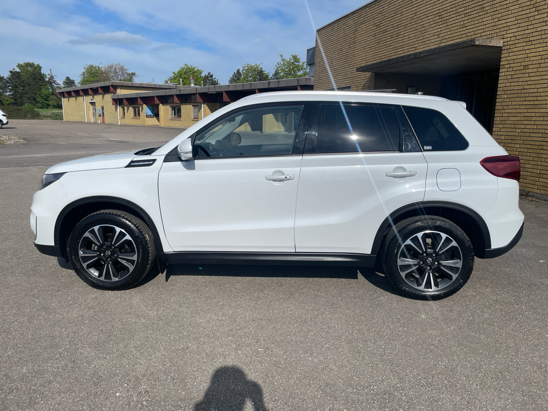 Billede af Suzuki Vitara 1,4 Boosterjet  Mild hybrid Adventure 129HK 5d 6g Aut.