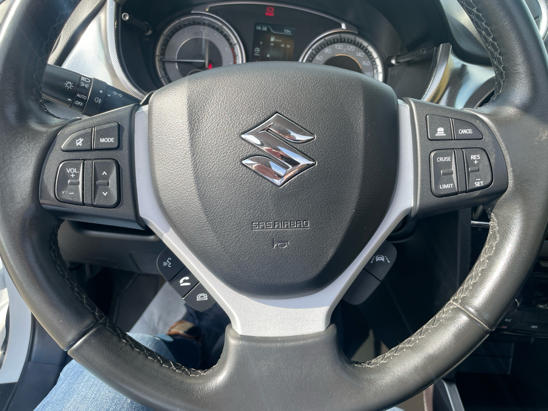Billede af Suzuki Vitara 1,4 Boosterjet  Mild hybrid Adventure 129HK 5d 6g Aut.