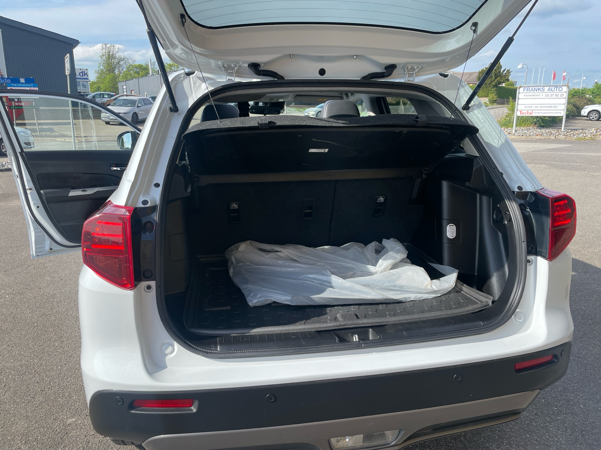 Billede af Suzuki Vitara 1,4 Boosterjet  Mild hybrid Adventure 129HK 5d 6g Aut.
