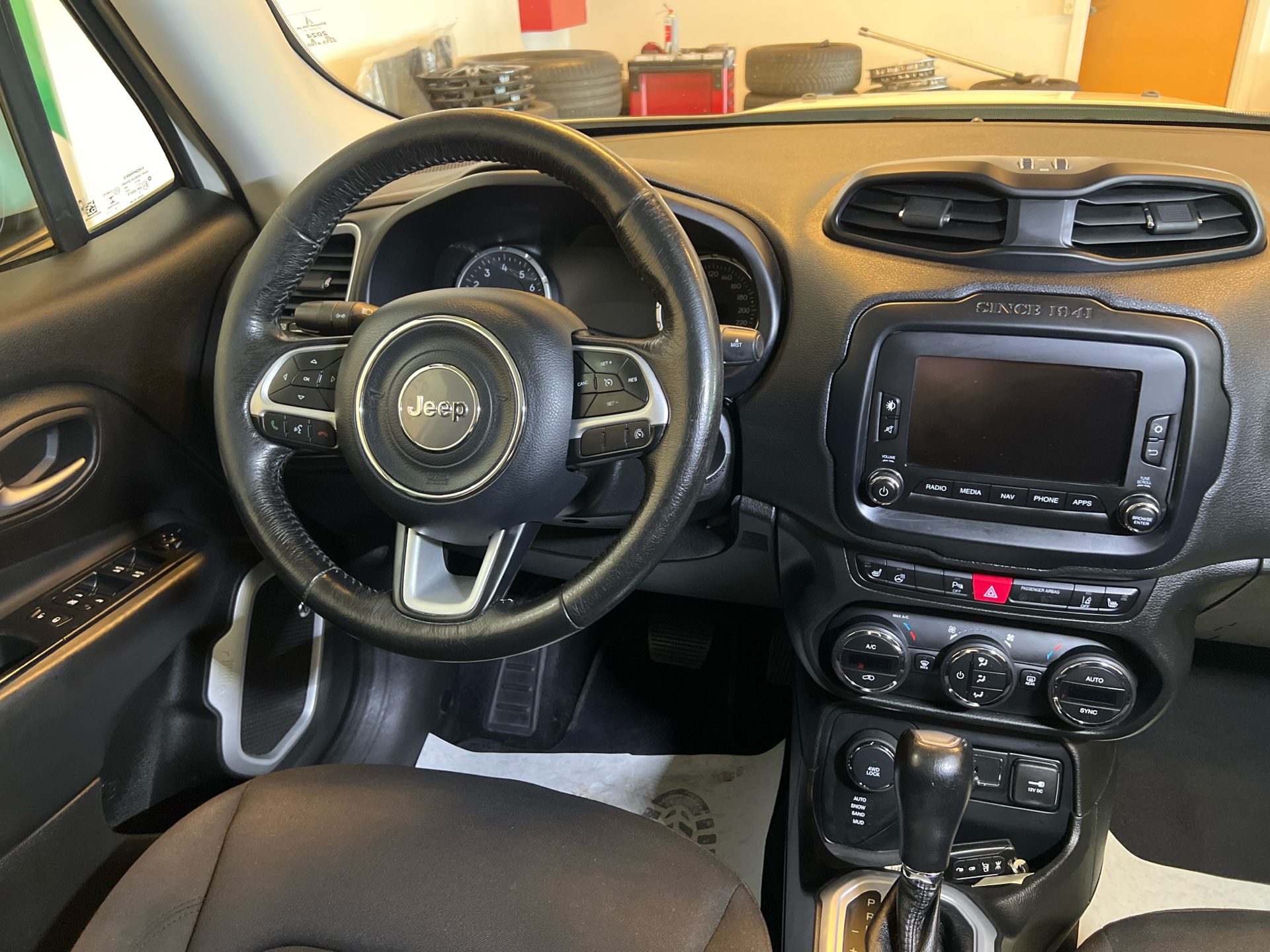 Billede af Jeep Renegade 1,4 Limited 4x4 170HK 5d 9g Aut.