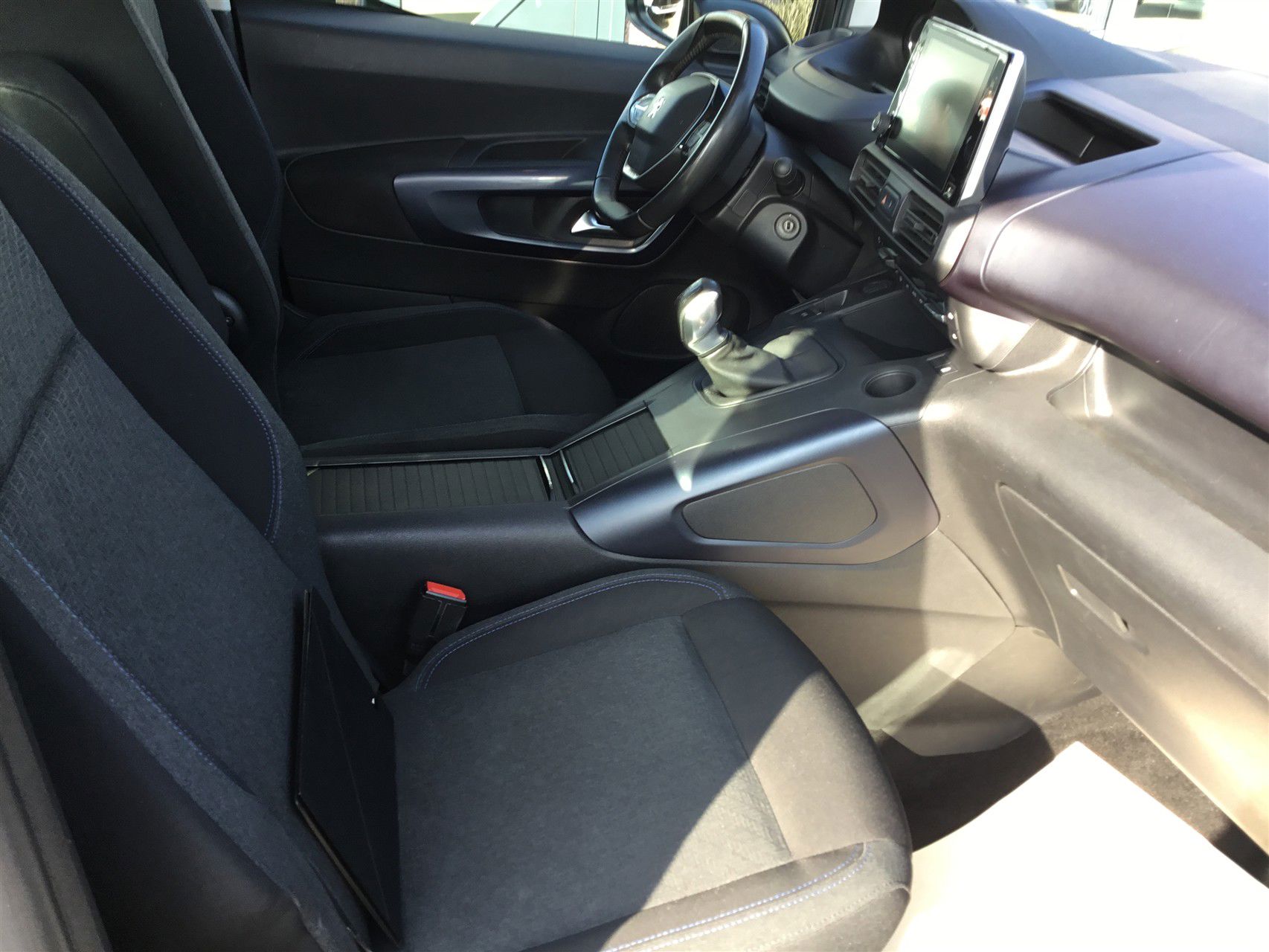 Billede af Peugeot Rifter L1 7 Sæder 1,5 BlueHDi Allure 100HK